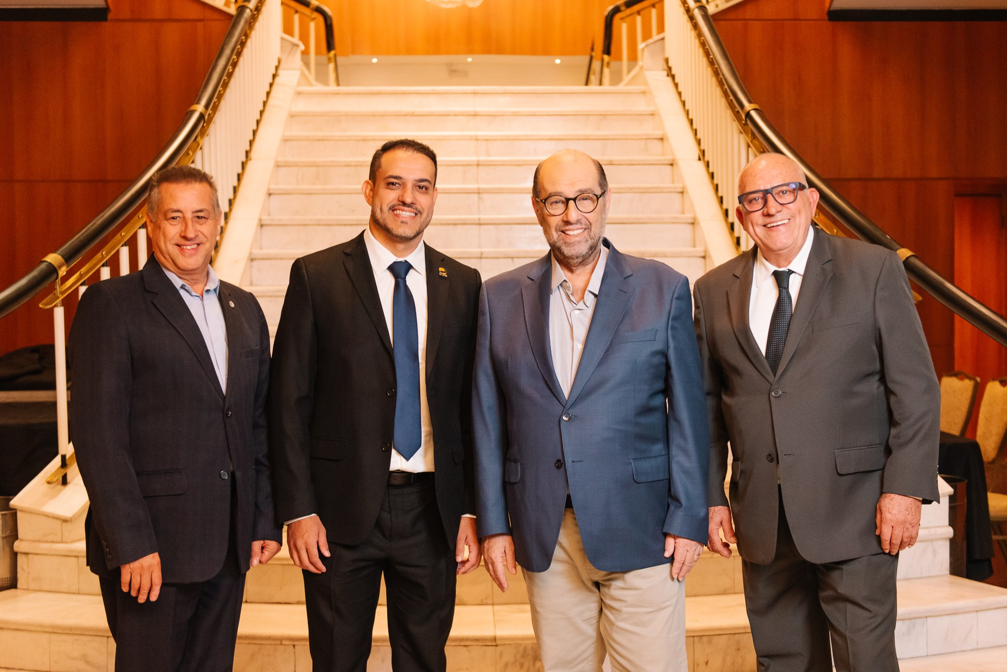 Clube dos Corretores de Seguros do ABC. 78 Imagens