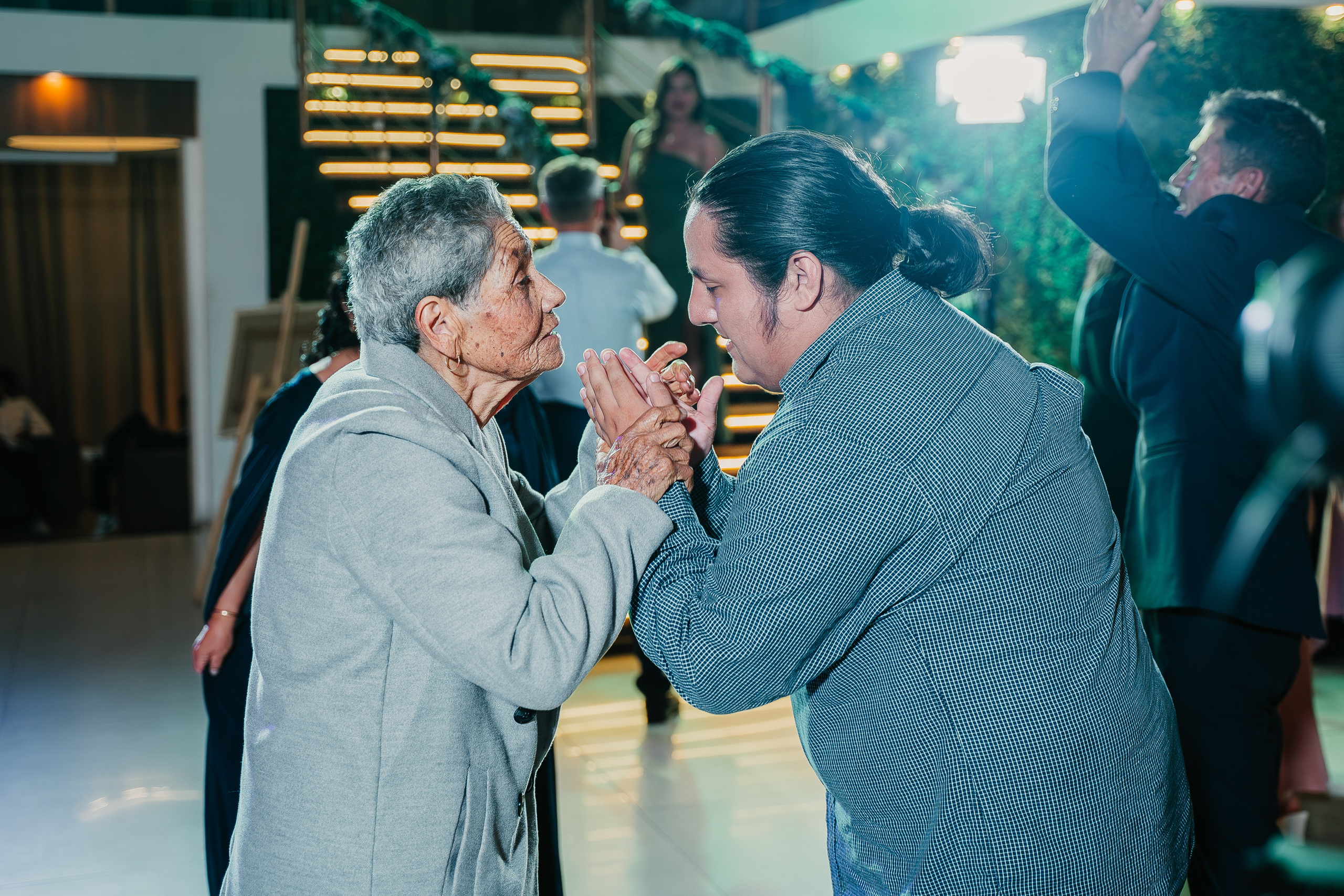 ALEJANDRA + RODRIGO BODA RELIGIOSA. Studio KVTA | Fotografía y Video de Bodas en Arequipa