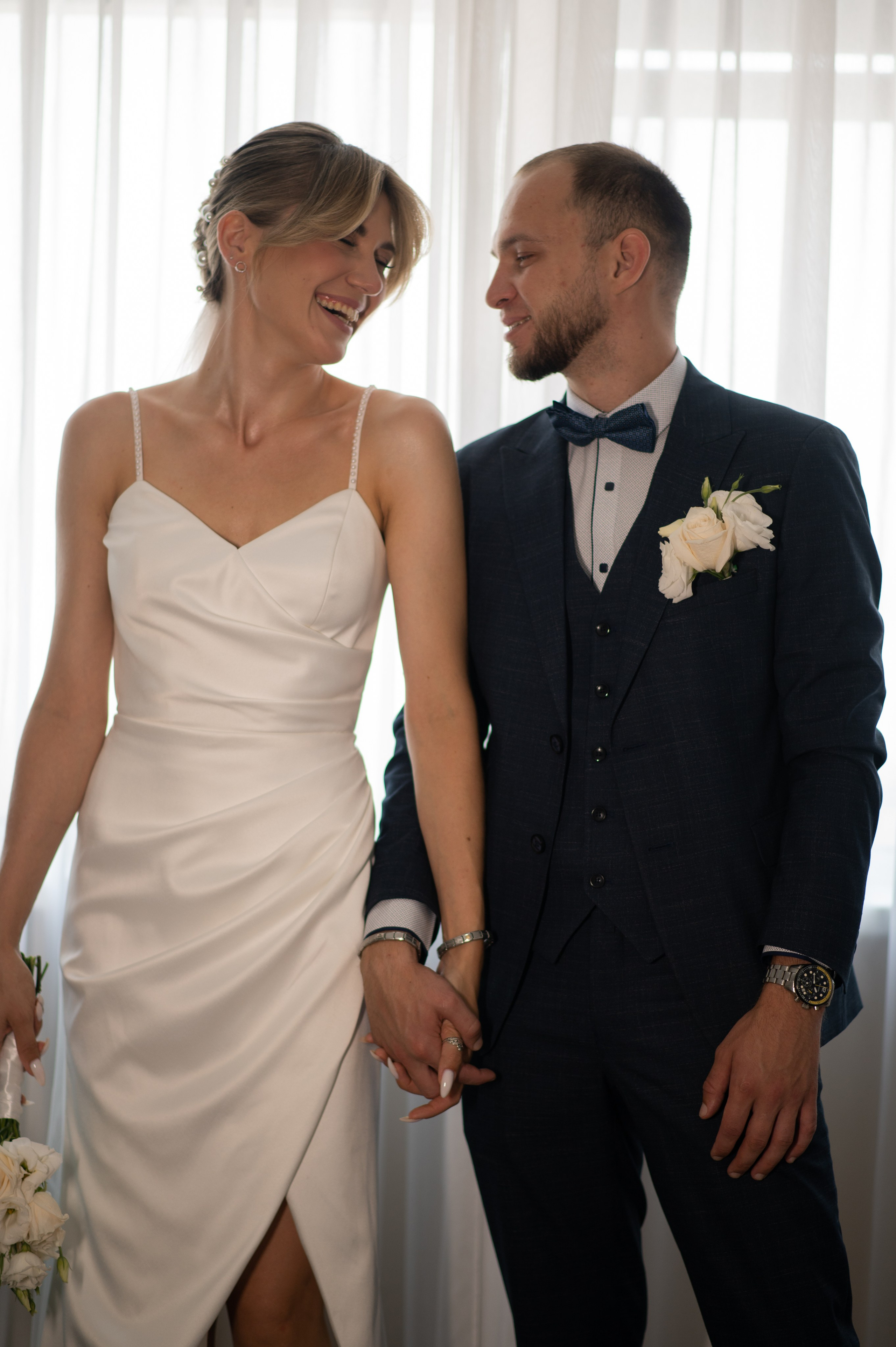 In your arms. Wedding and commercial photographer