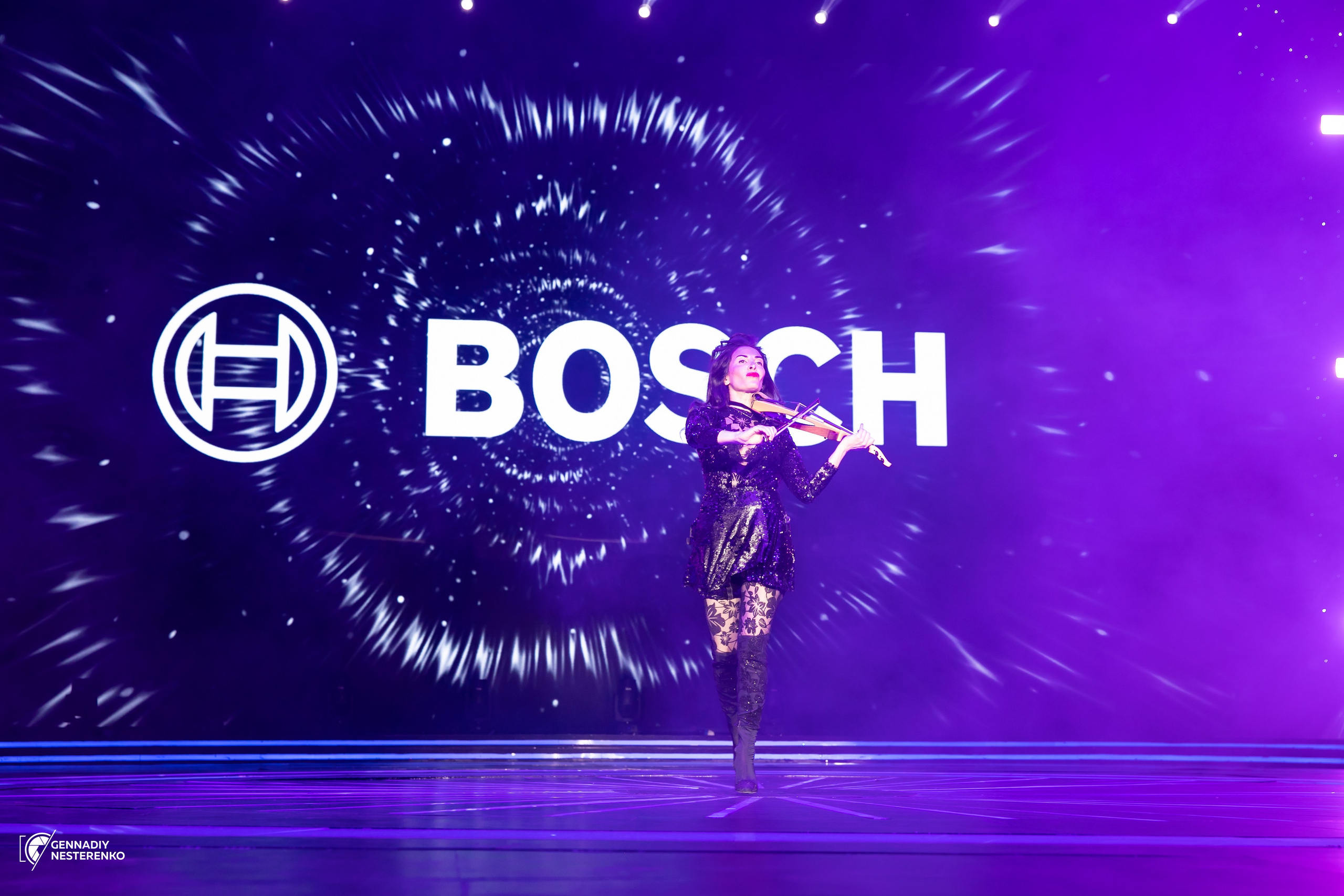 Презентация BOSCH CARBON BLACK. Профессиональная Фото-Видео Студия Геннадия Нестеренко | Ташкент и Весь Узбекистан