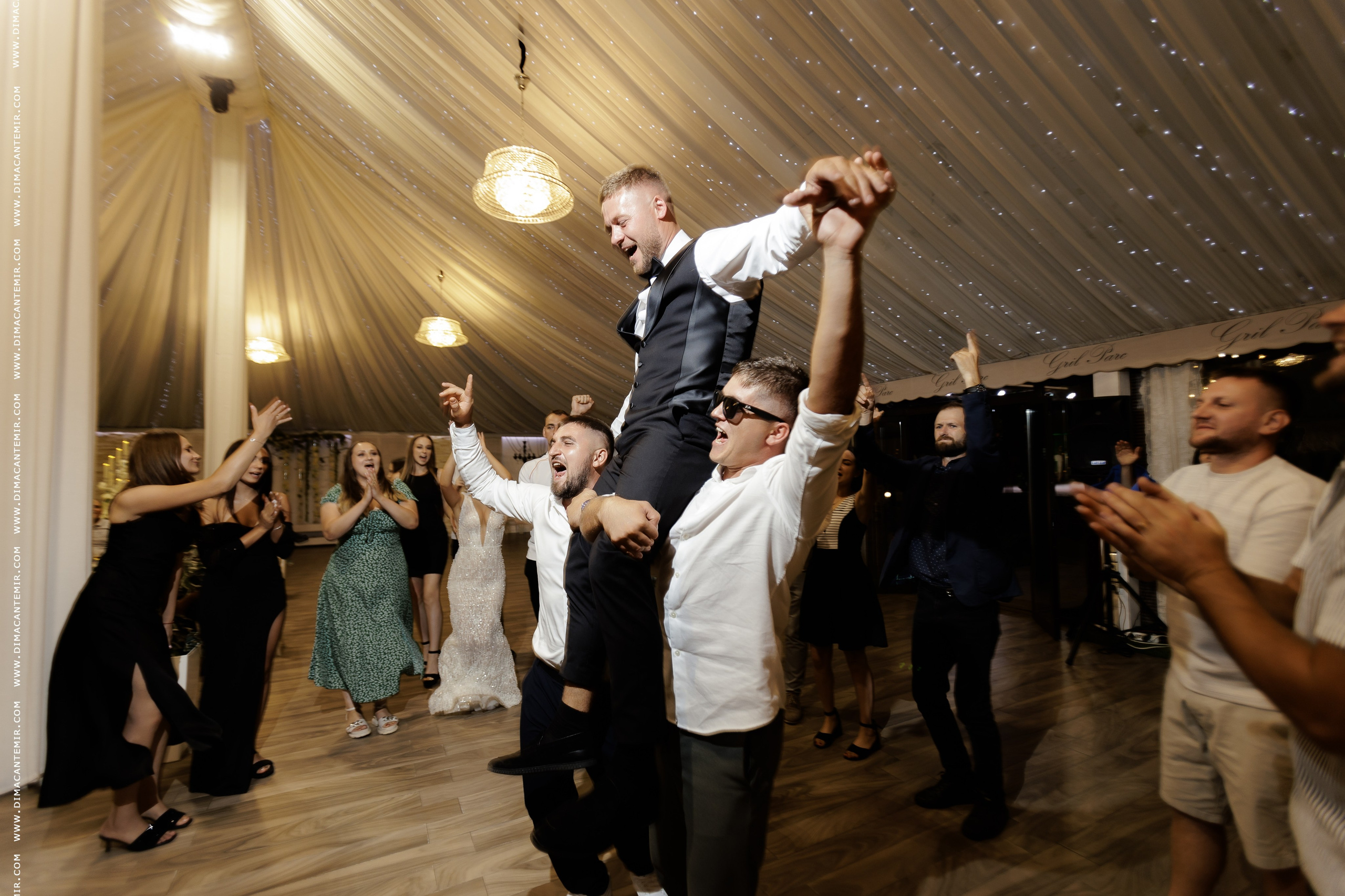 TUDOR & ALIONA | Gril Parc. Fotograf de nuntă în Chisinau, Moldova. Poze și Video Comerciale