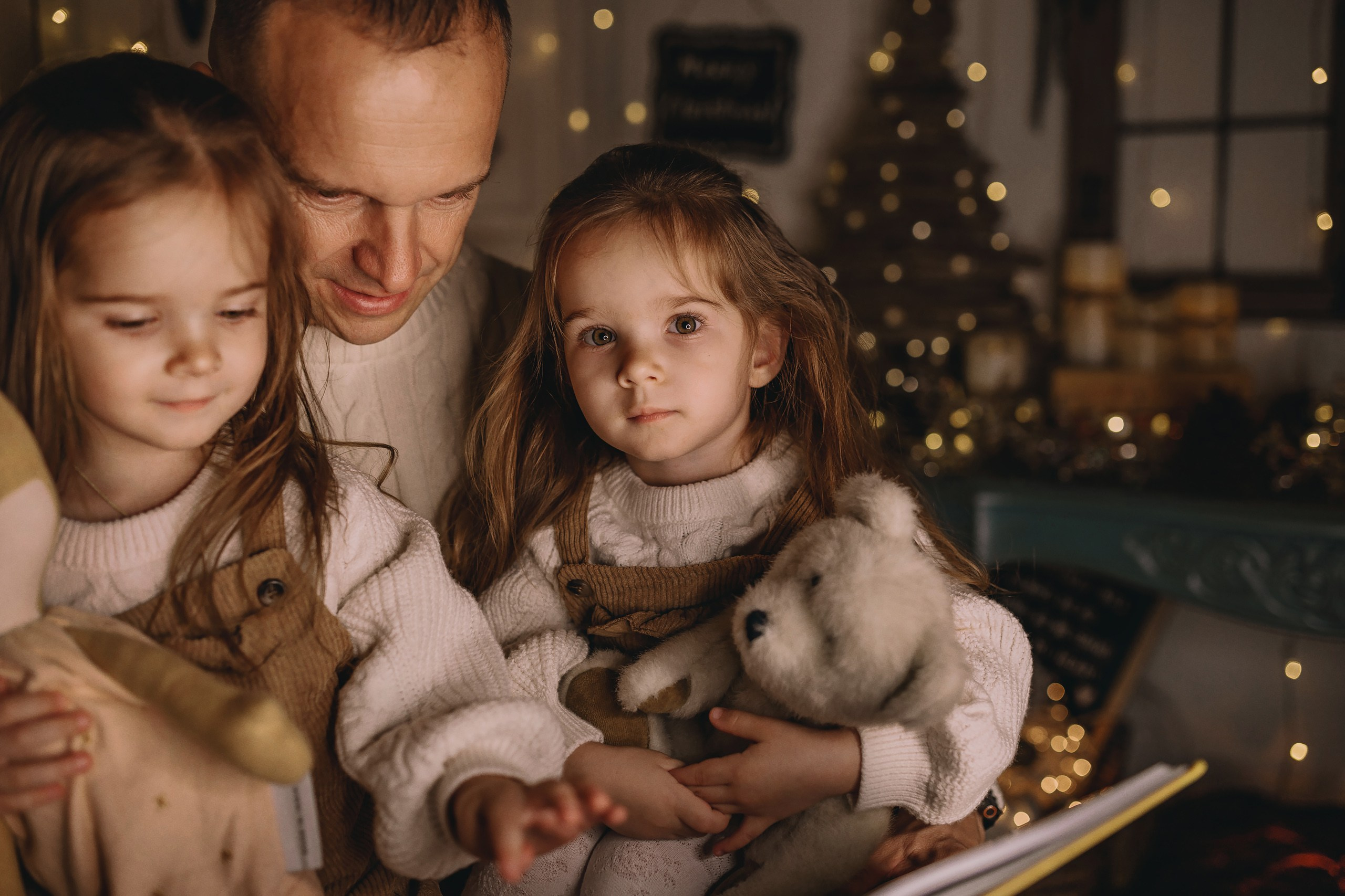 11.26.2025 Christmas Photoshoot. Wedding family event photographer in Chicago Nick Yushevich