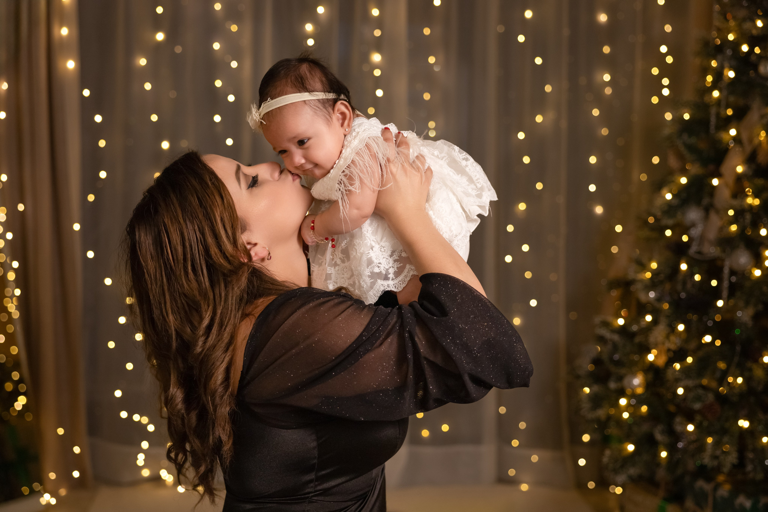 Milestone photos. Newborn photographer in Tampa Bay Area, FL