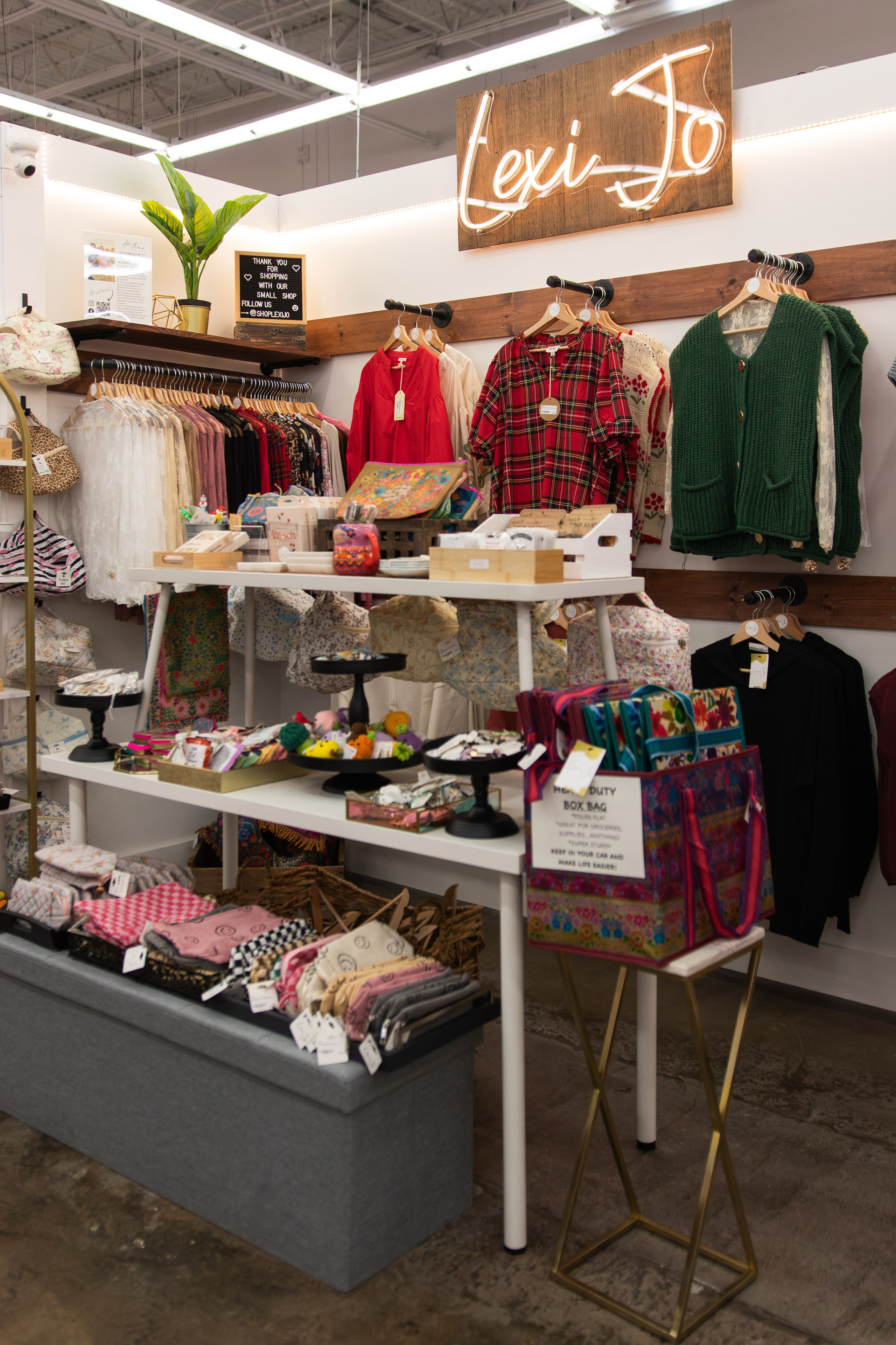 Painted Tree Boutiques Round Rock winter retail photoshoot collection