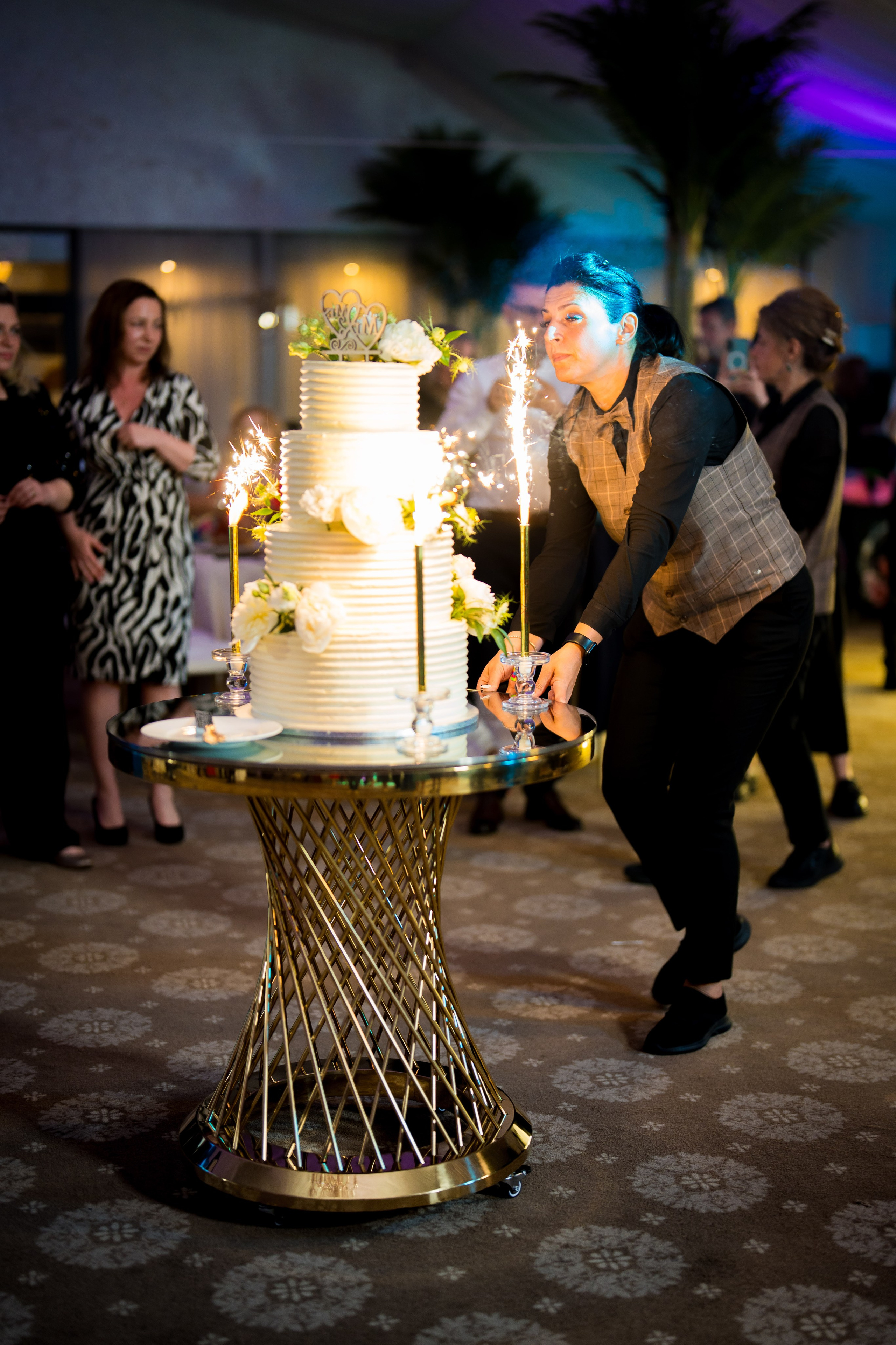 PARTY. Gabriel Florea — Fotograf nuntă București