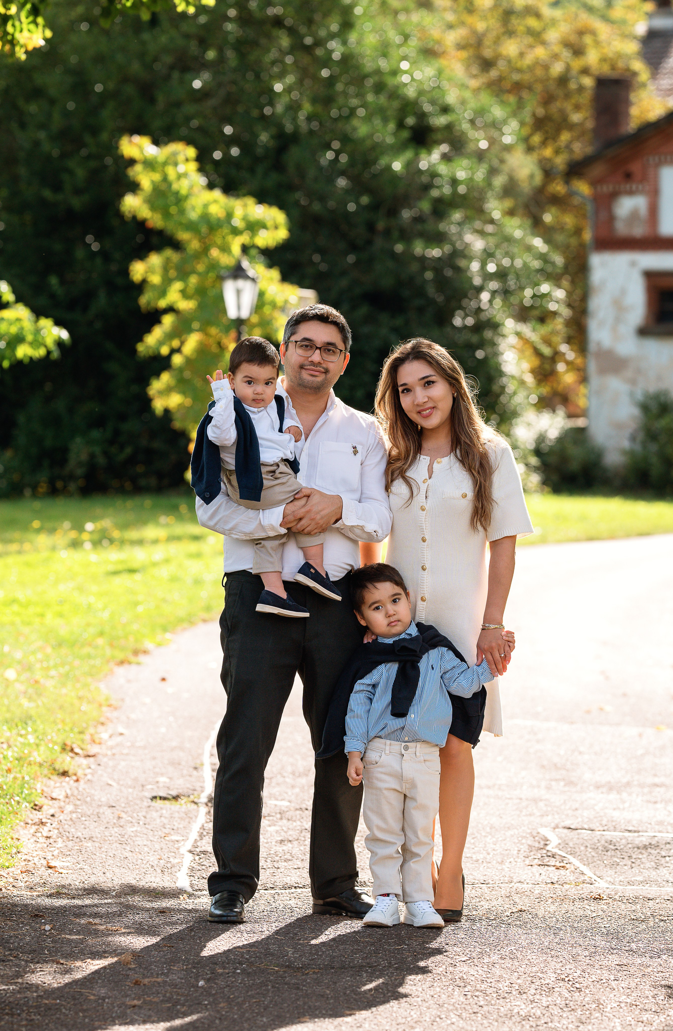 Walk in the park. Family, conceptual women portrait photograher in Geneva, Switzerland