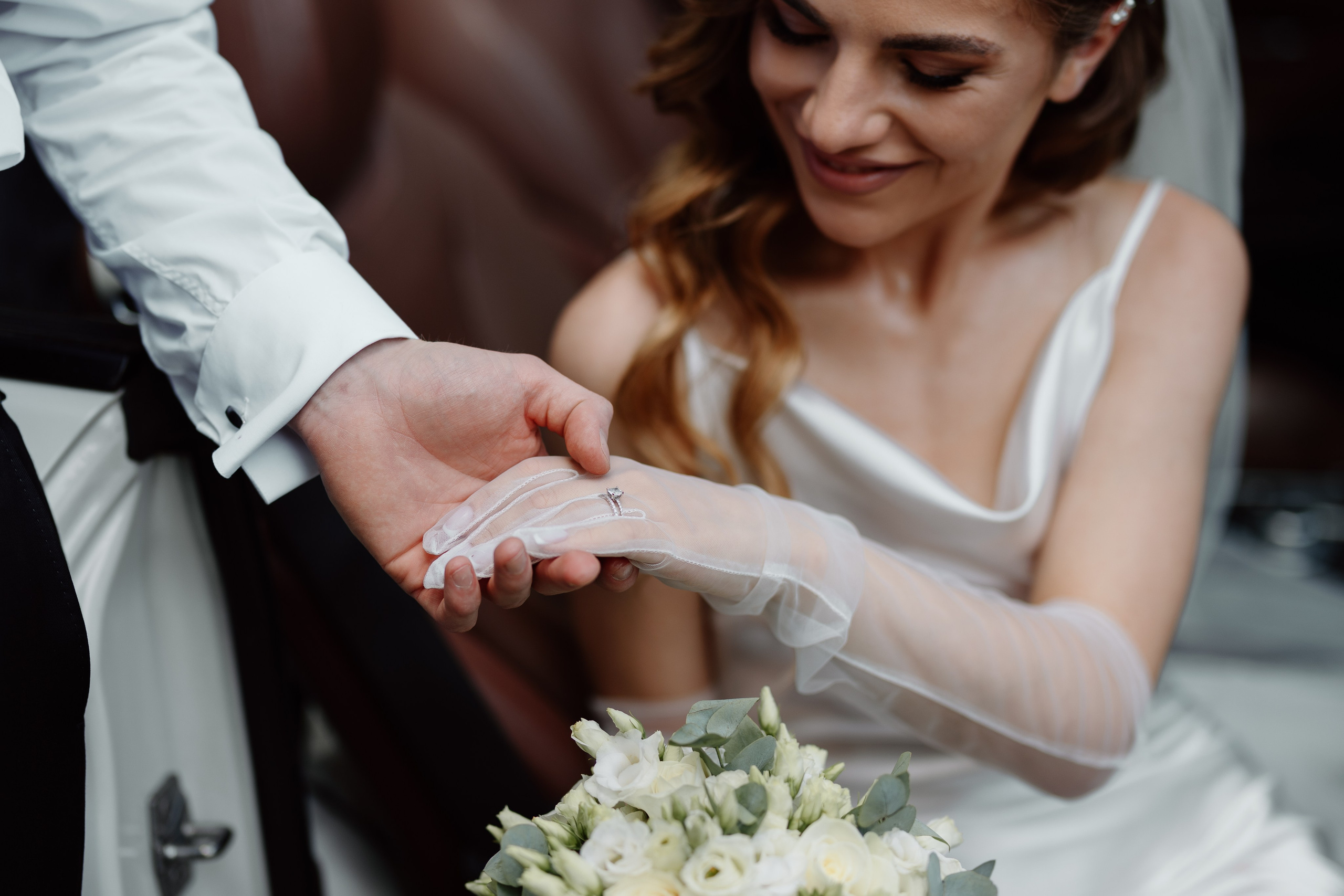 Corina & Dumitru. Main