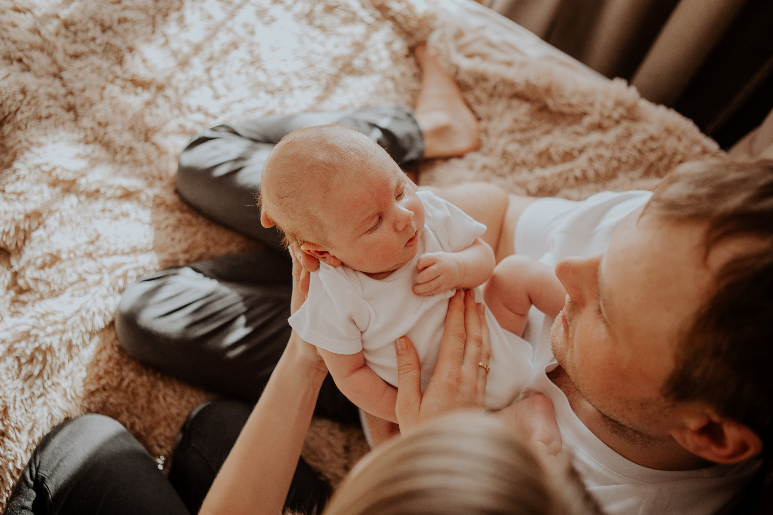 Jaundzimušo. Populārākā kāzu, bērnu un ģimeņu fotogrāfe Latgalē Veronika Lokotko