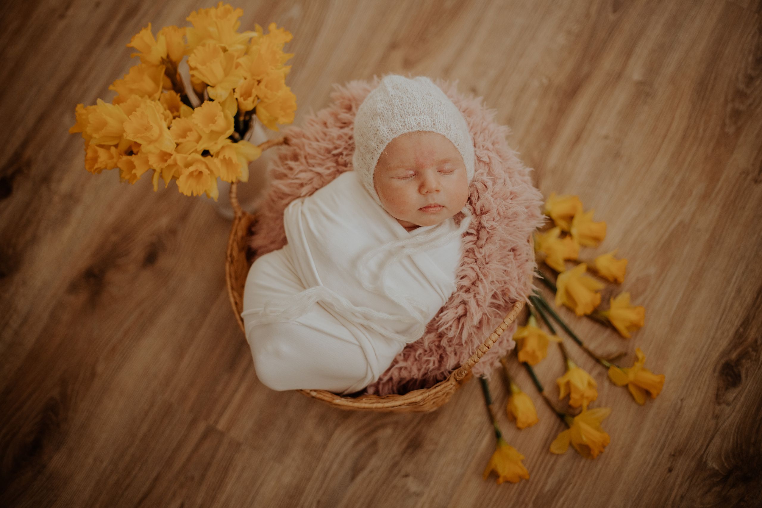 Jaundzimušo. Populārākā kāzu, bērnu un ģimeņu fotogrāfe Latgalē Veronika Lokotko