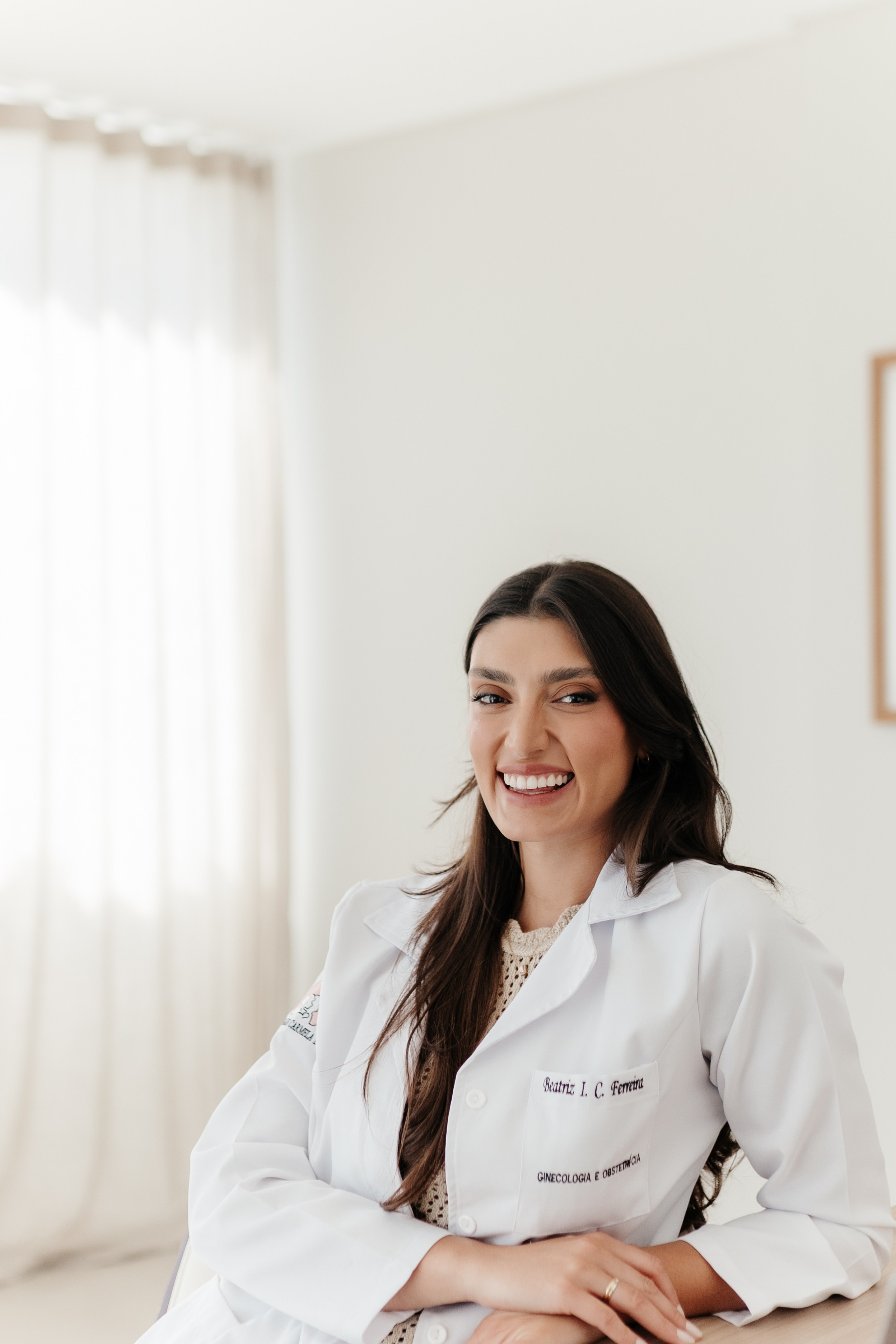 BEATRIZ | MÉDICA OBSTETRA. Coraafotografia.com