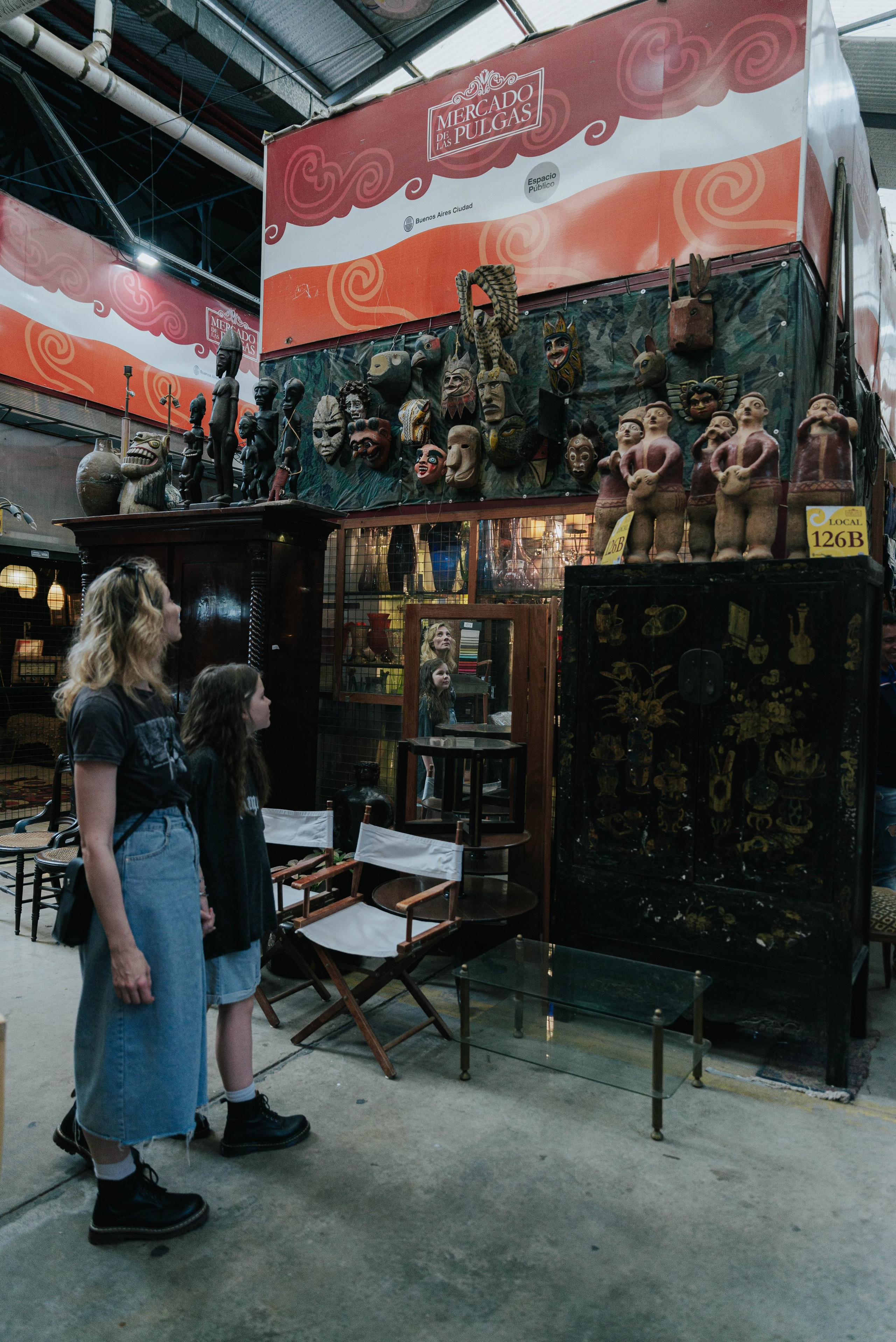 Flea Market Buenos Aires. Photographer @elmirkami in the city of Buenos Aires