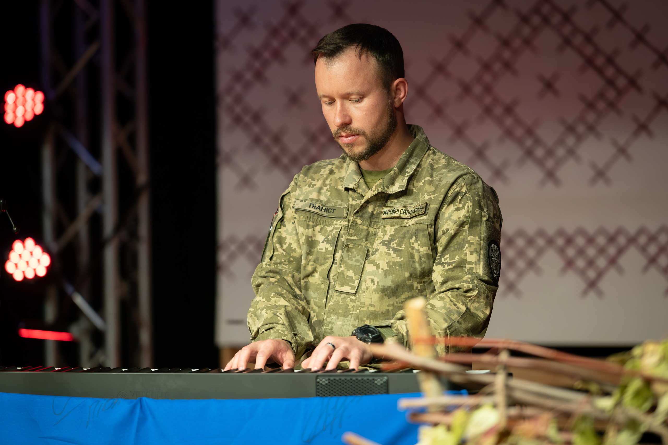 FROM THE UKRAINIAN FRONTLINE WITH THANKS. Reportage concert portrait photography in the San Francisco Bay Area