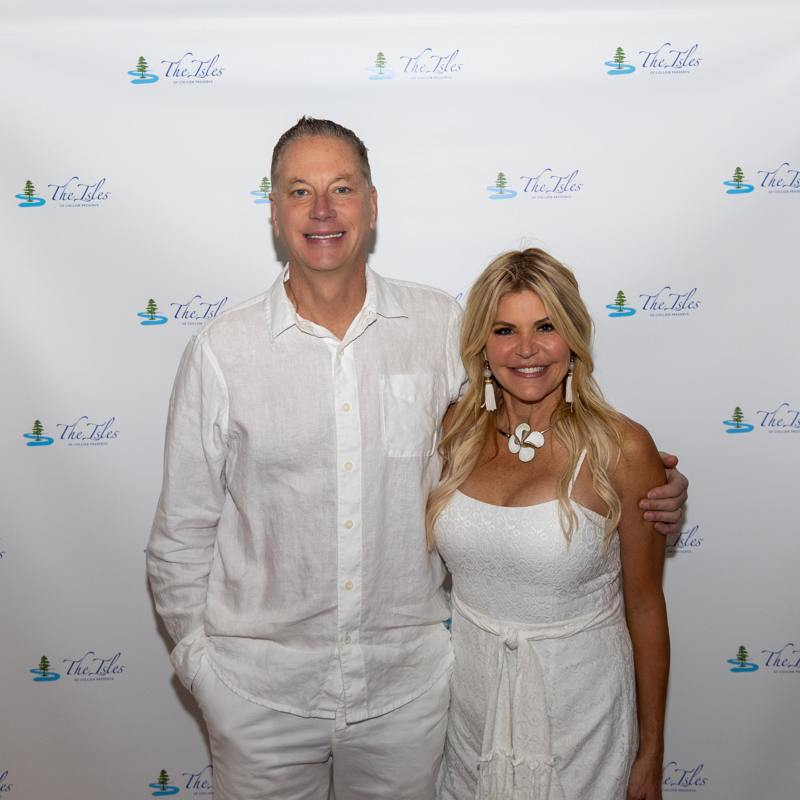 The Isles White Party. Out and About 239