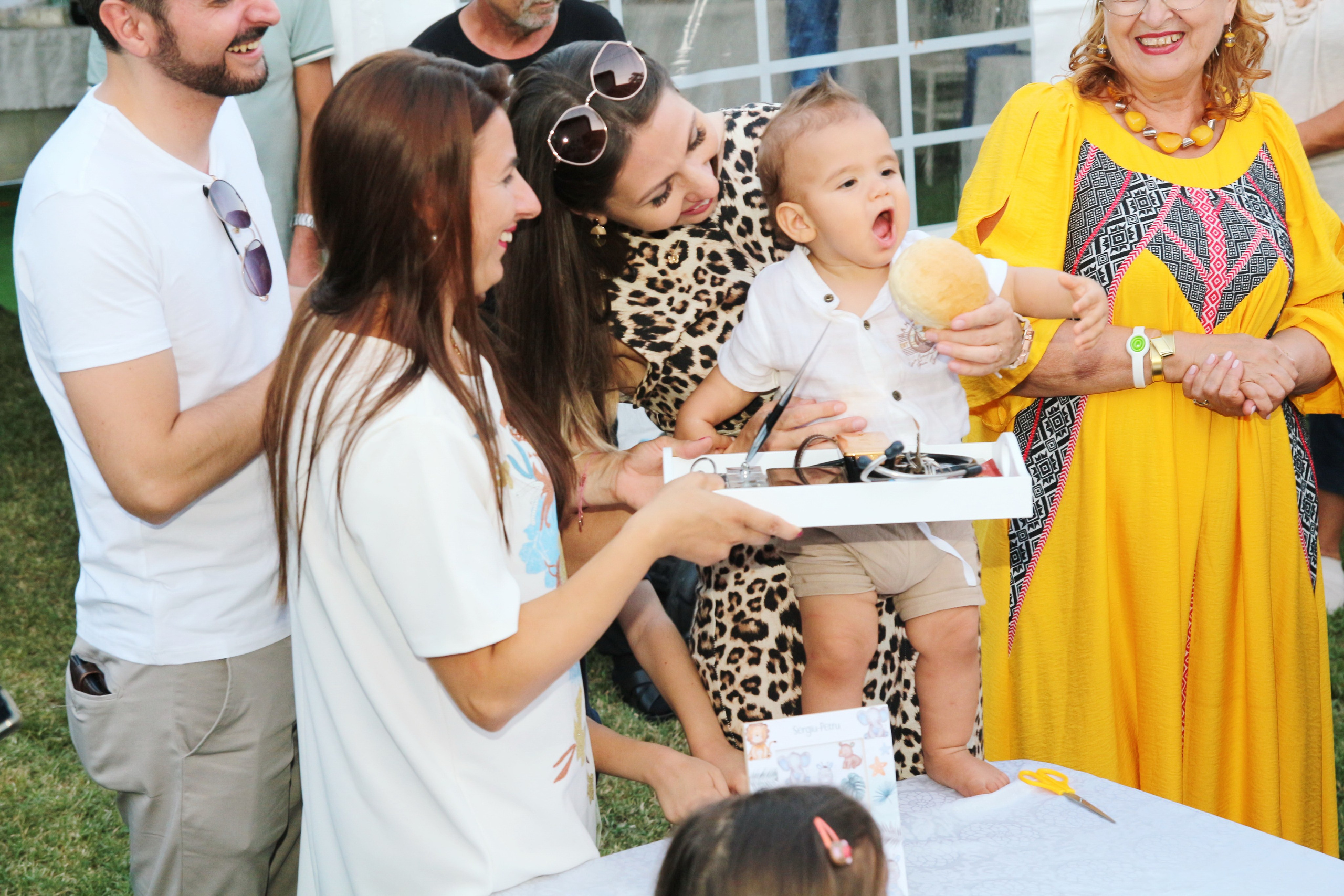 BYZO MEDIA. PETRU BYZO - family and children photographer in ROMANIA