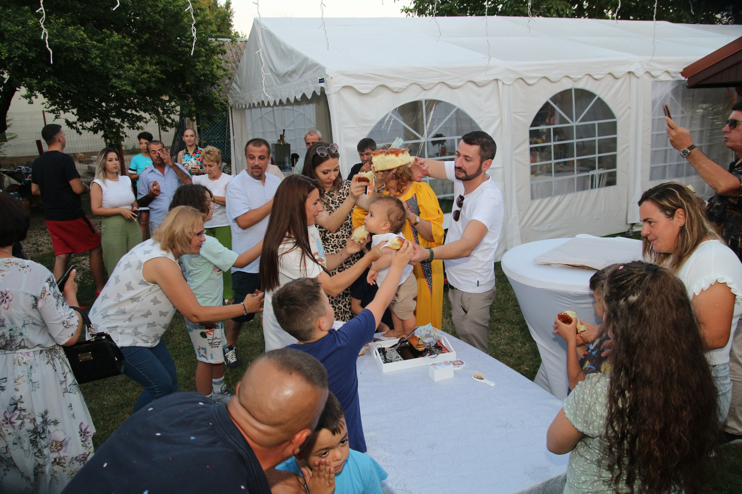 BYZO MEDIA. PETRU BYZO - family and children photographer in ROMANIA