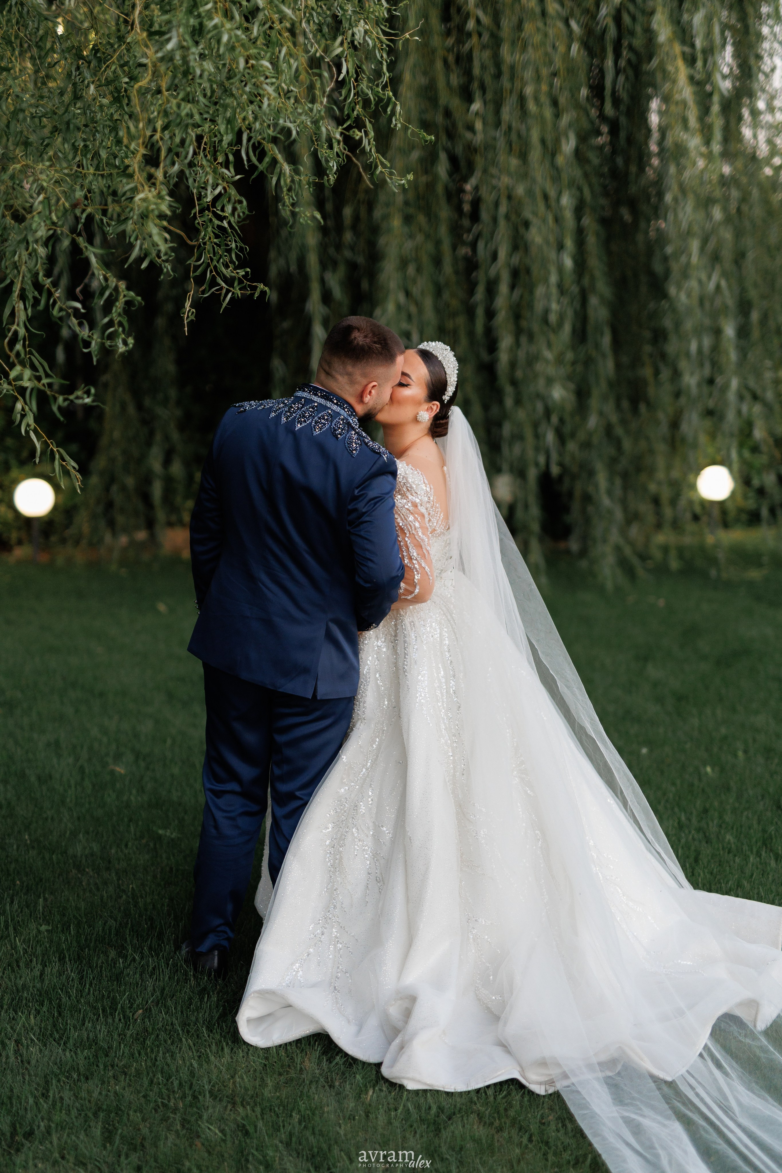 Iuliana + Adrien | Wedding. Alexandru Avram | Photographer