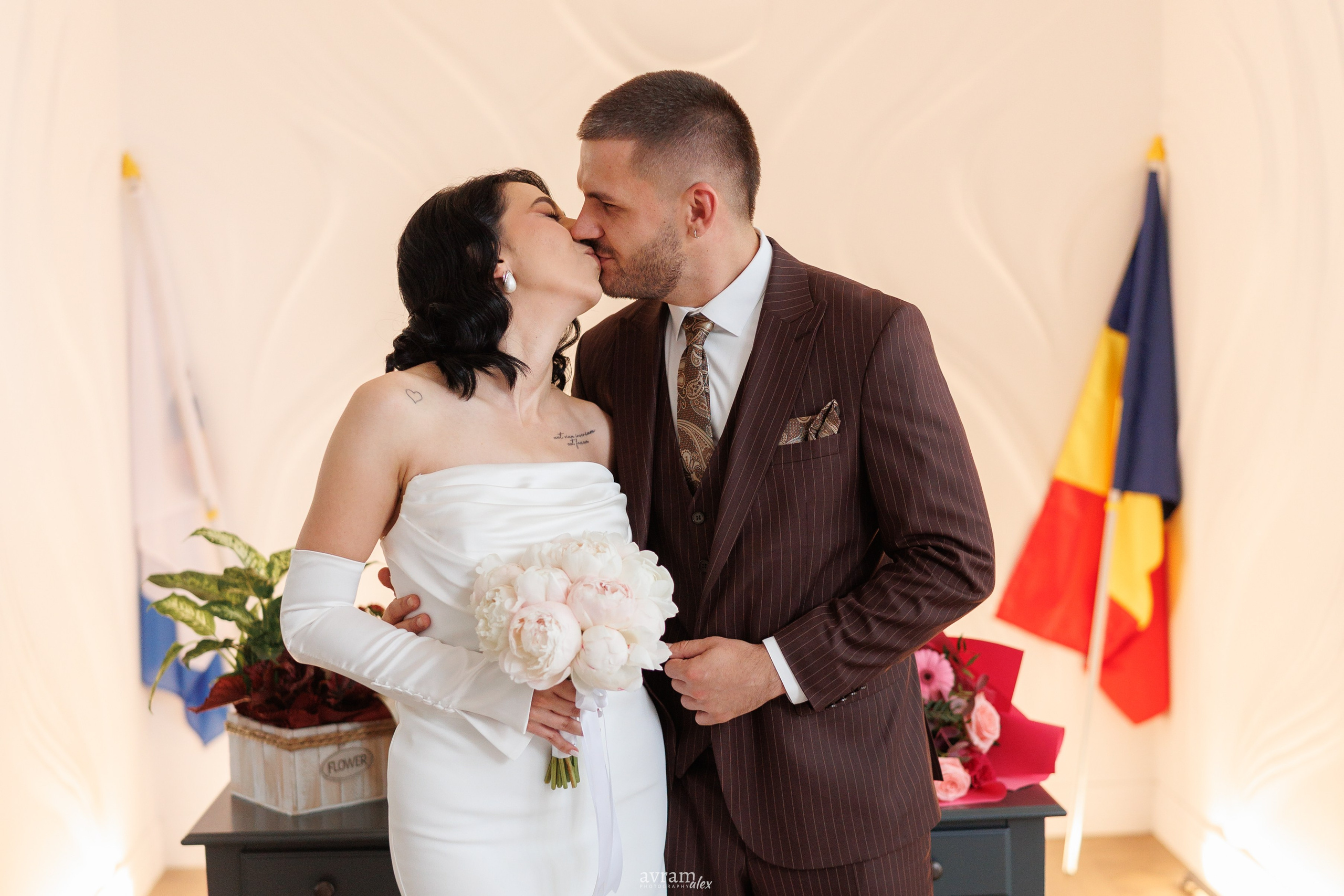 Andreea + Eduard | CivilWedding. Alexandru Avram | Photographer