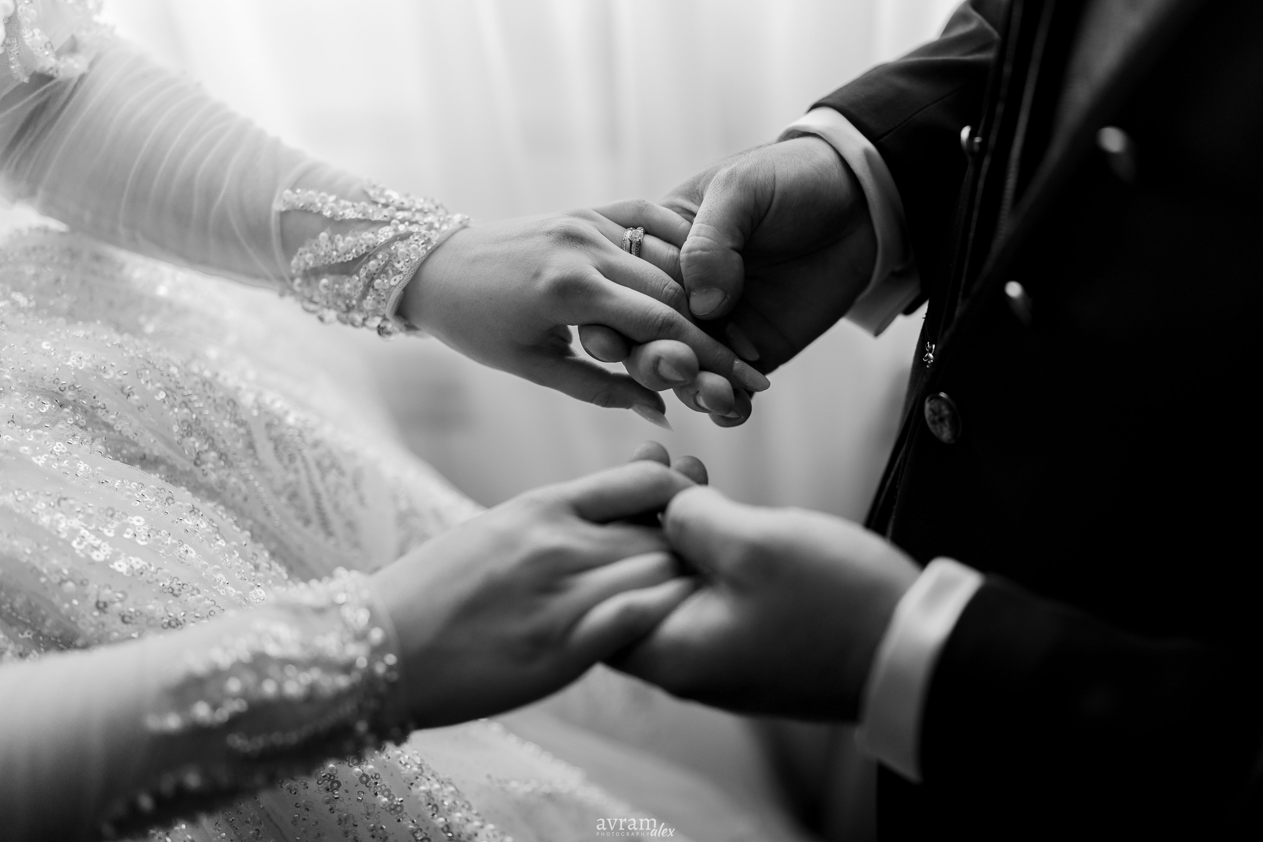 Iuliana + Adrien | Wedding. Alexandru Avram | Photographer