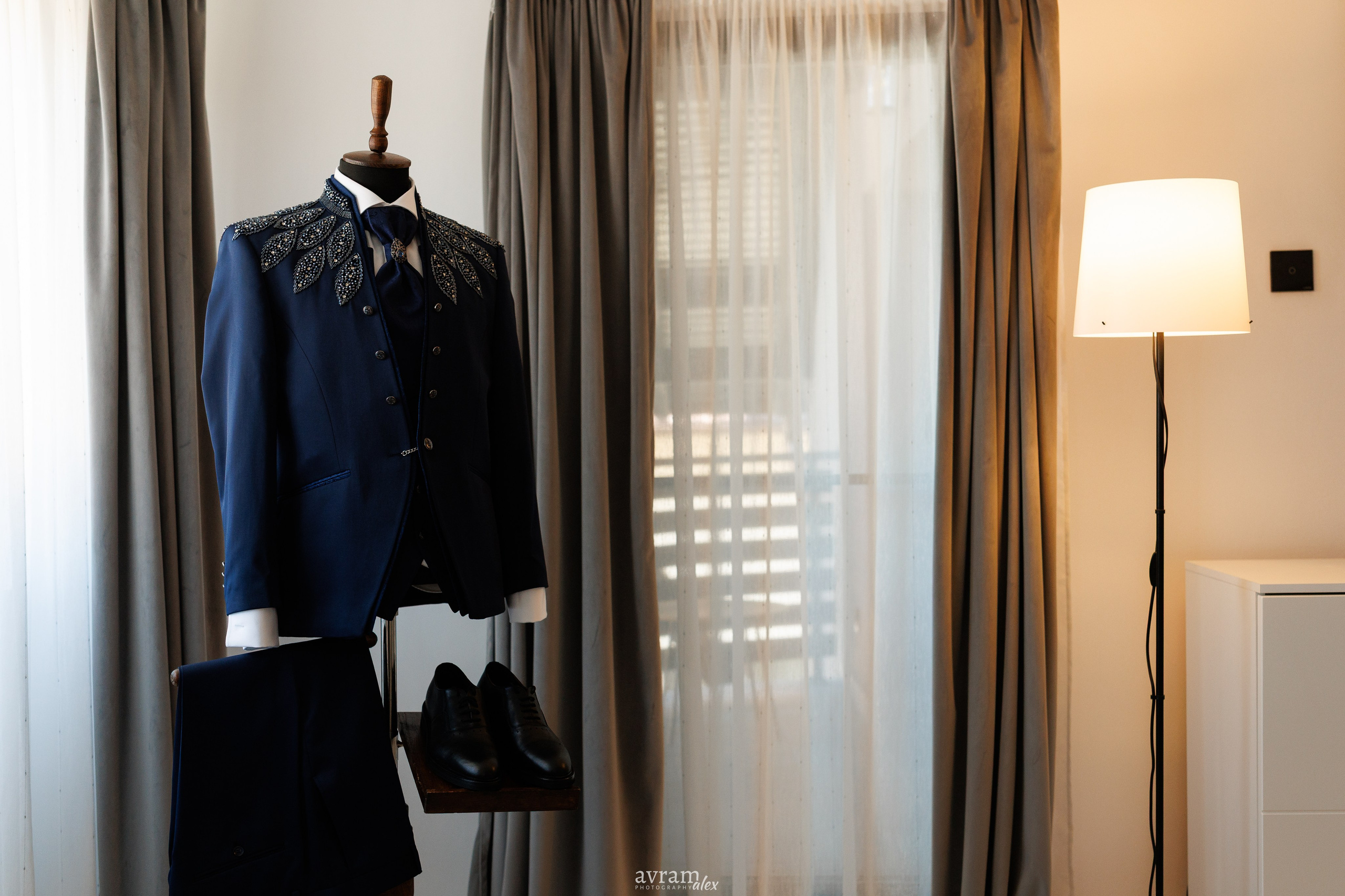 Iuliana + Adrien | Wedding. Alexandru Avram | Photographer