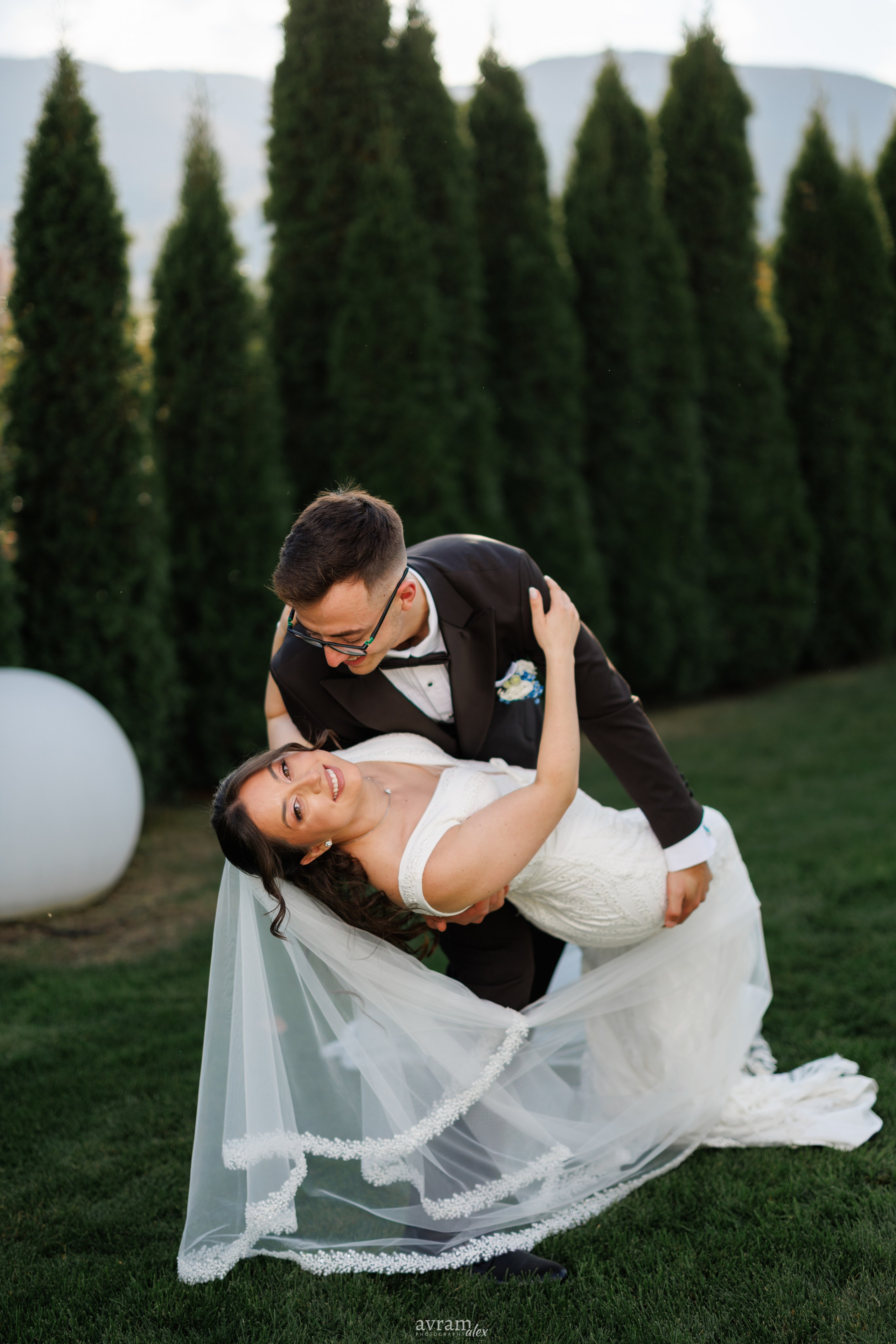Amalia + Tavi | Wedding. Alexandru Avram | Photographer