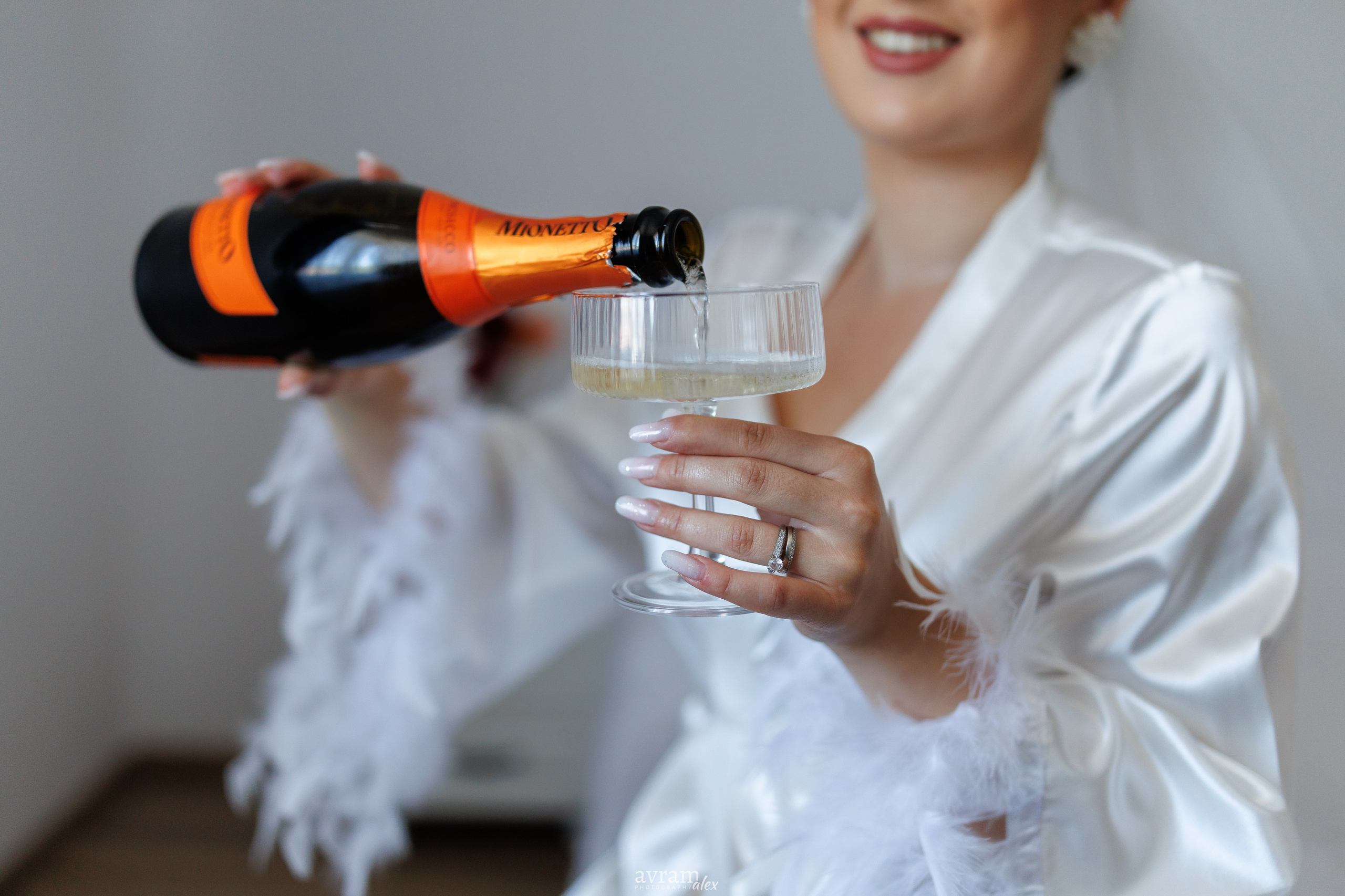 Iuliana + Adrien | Wedding. Alexandru Avram | Photographer