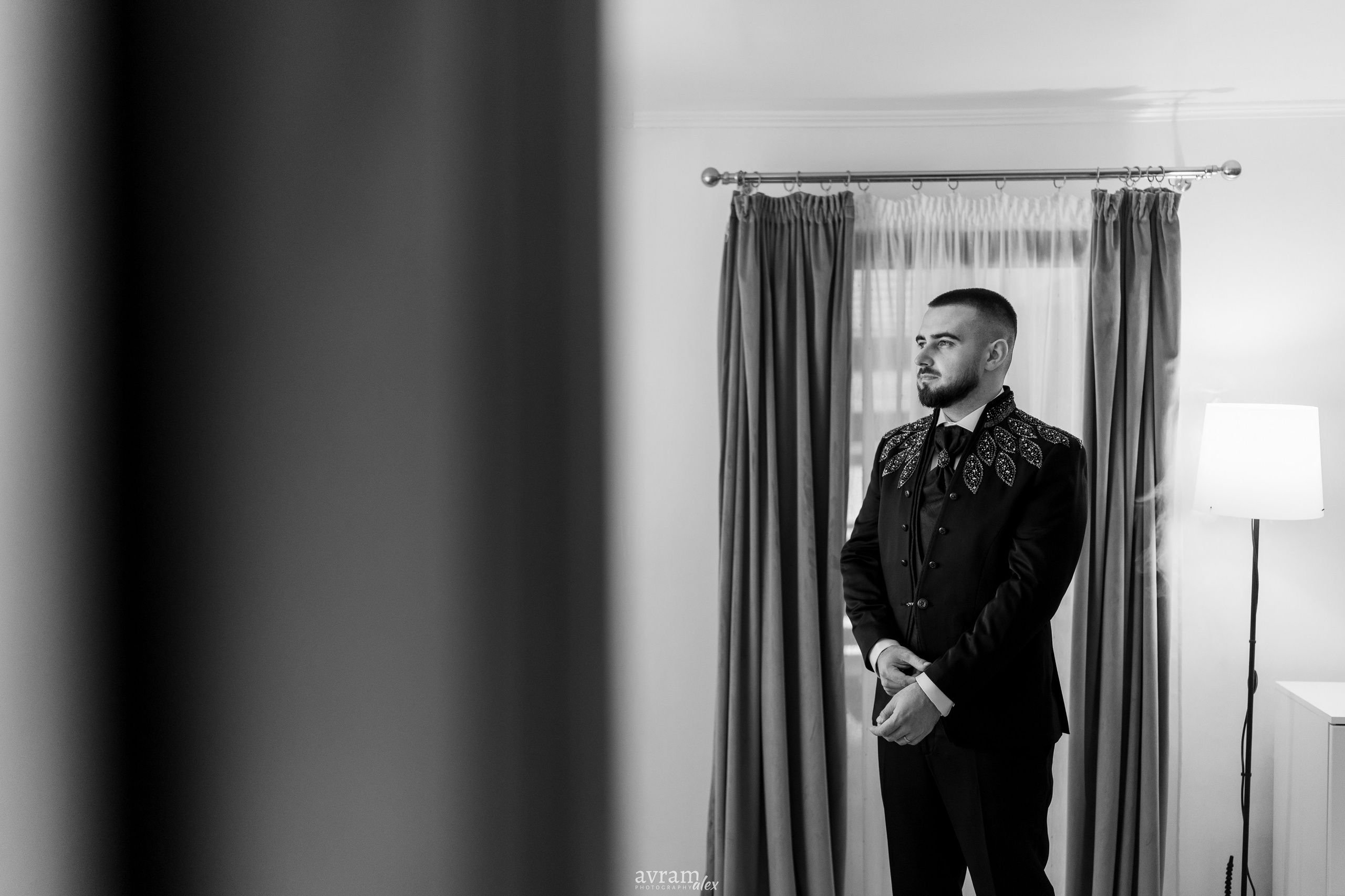 Iuliana + Adrien | Wedding. Alexandru Avram | Photographer