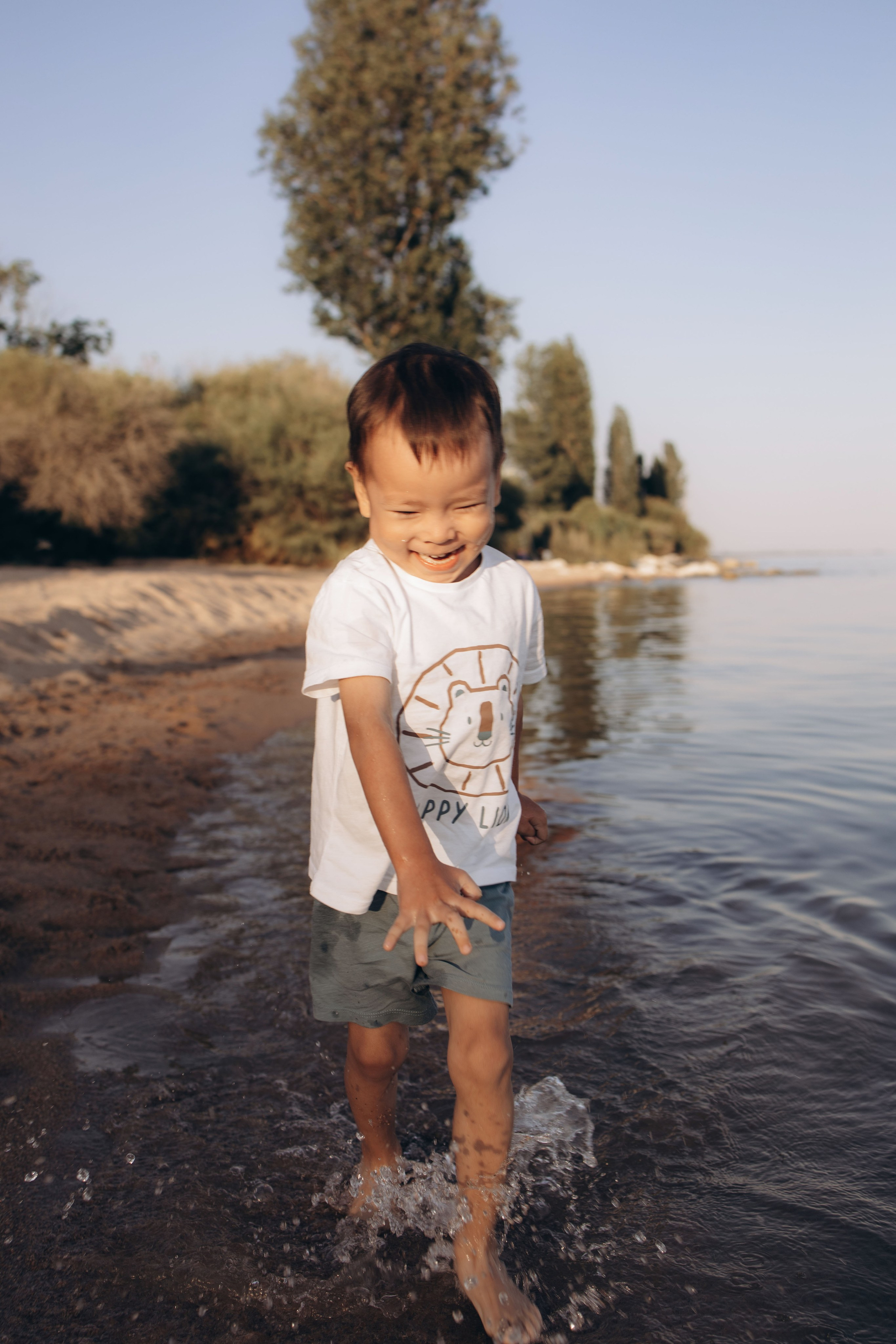 Family at Sunset. Фотограф родов, семей и новорожденных малышей в Дубае