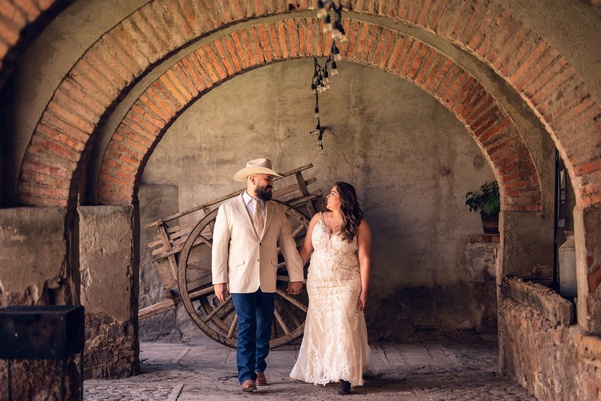 Aguascalientes / Jalisco Trash The Dress Viviana y Jesse. Estudio de fotografia en Tijuana