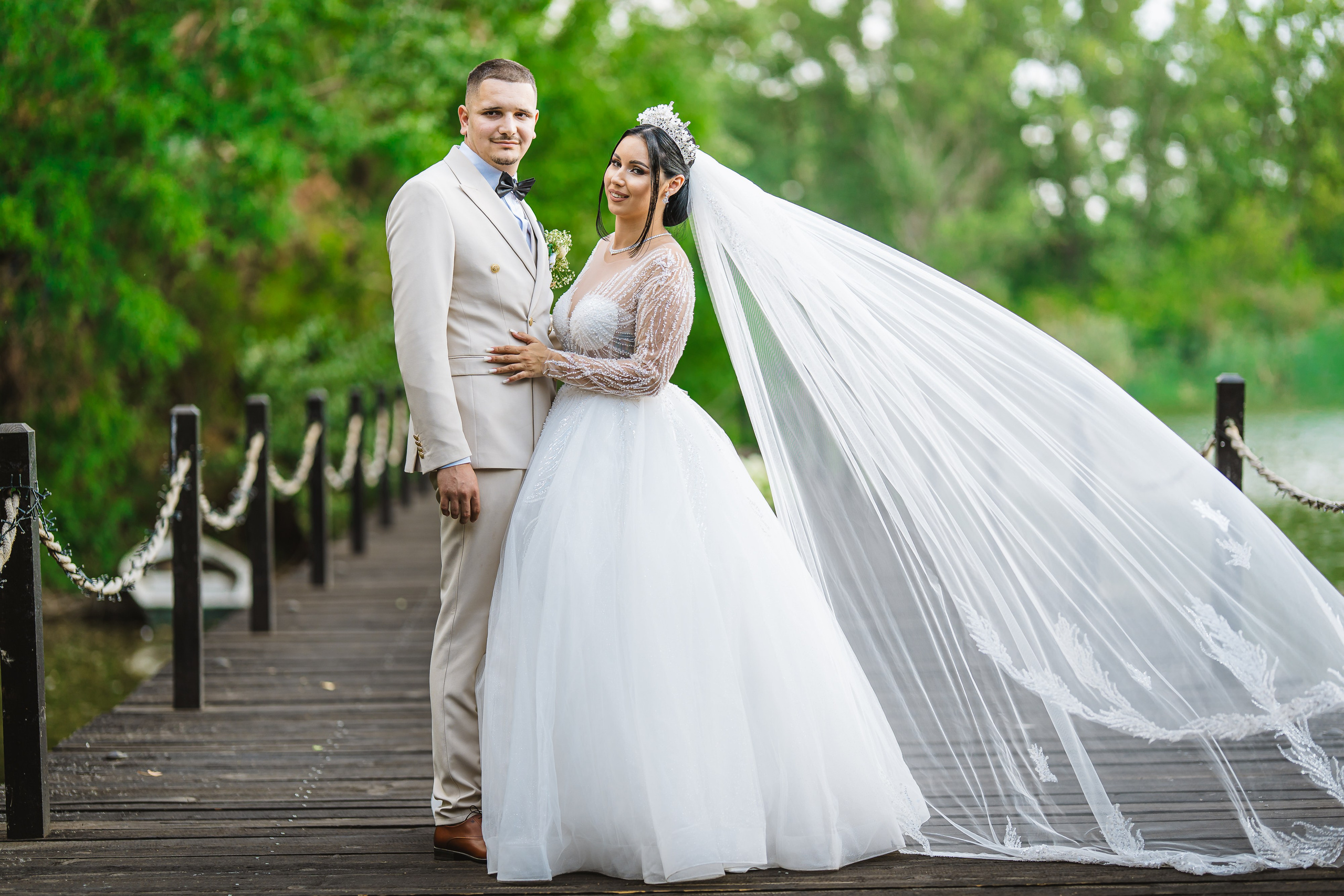Bella & Adi. Foto Studio — Fotograf de evenimente, nunti, botezuri, portrete