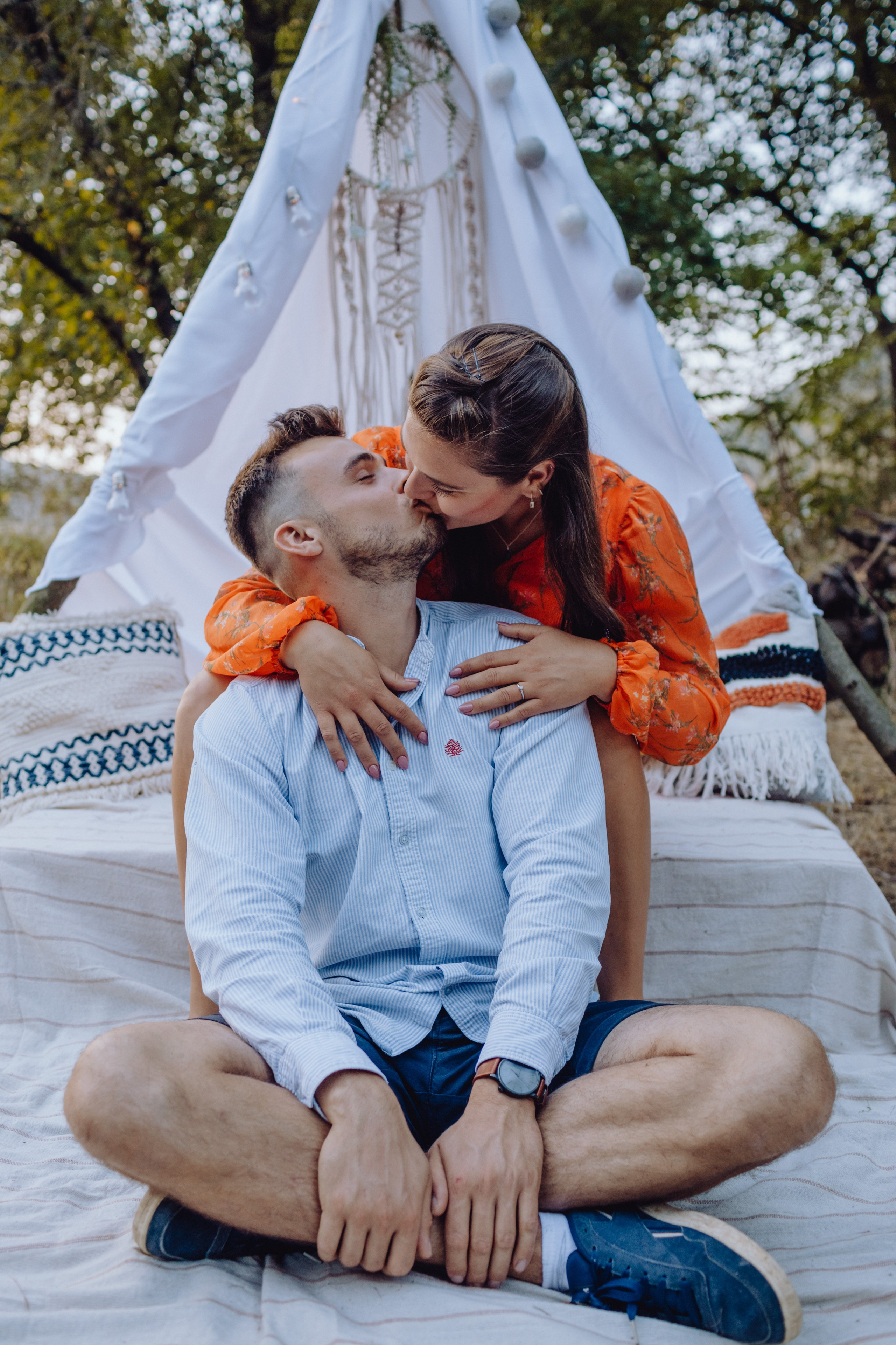 Bavo & Salina. Wedding & couple photographer from Romania Rut Vetan