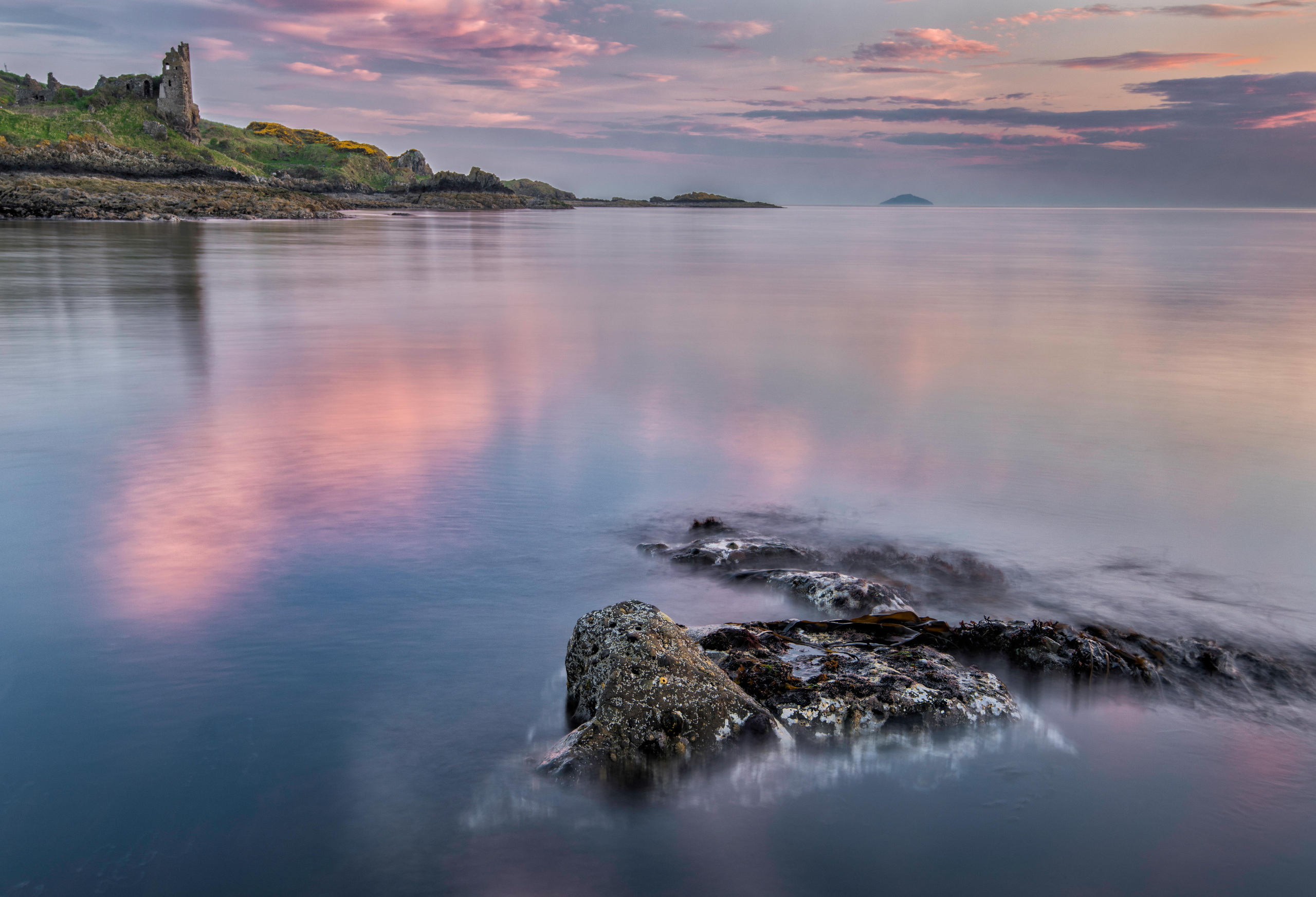 Landscape. Portrait and Family photographer based in Larkhall Scotland
