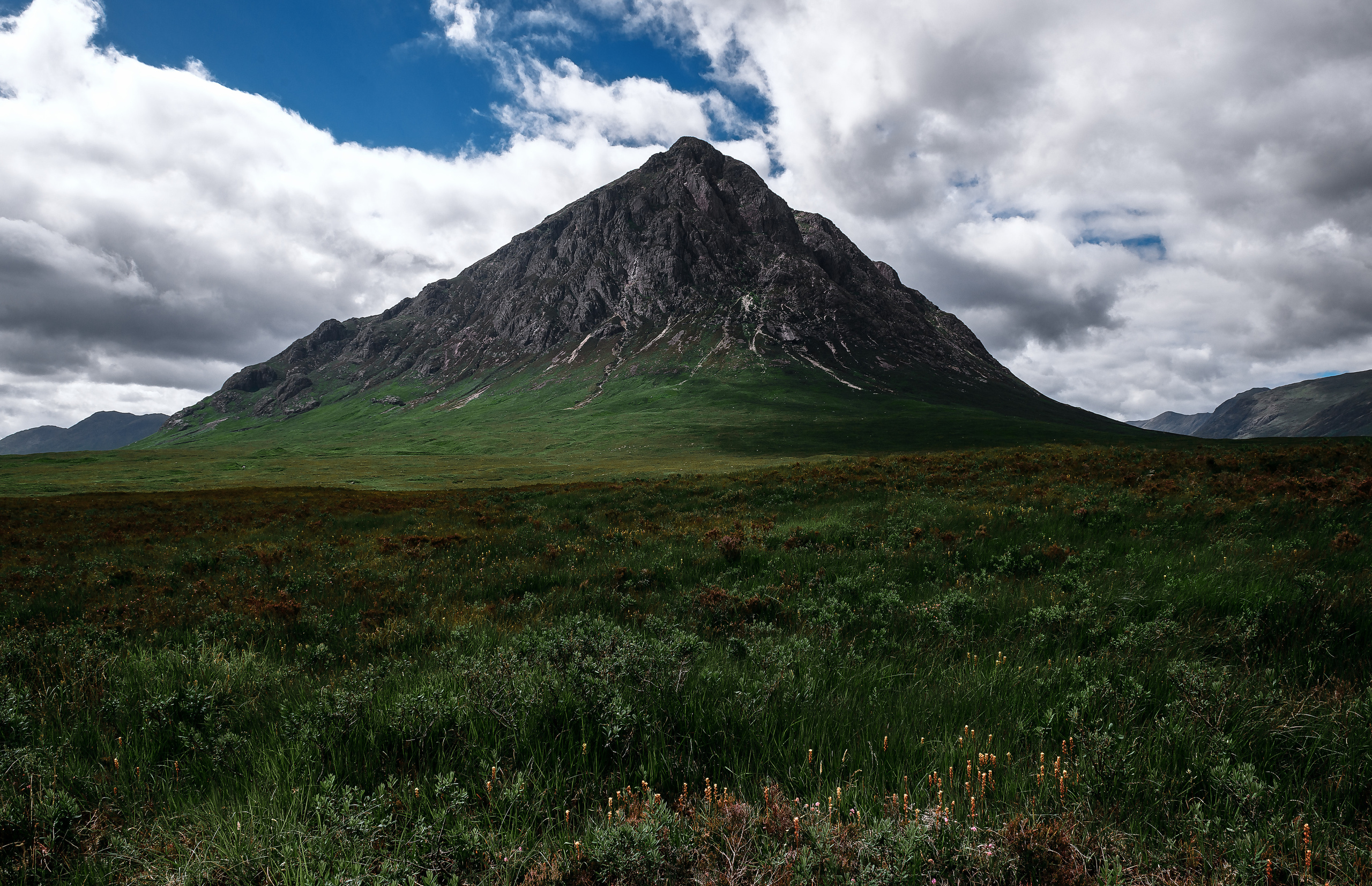 Landscape. Portrait and Family photographer based in Larkhall Scotland