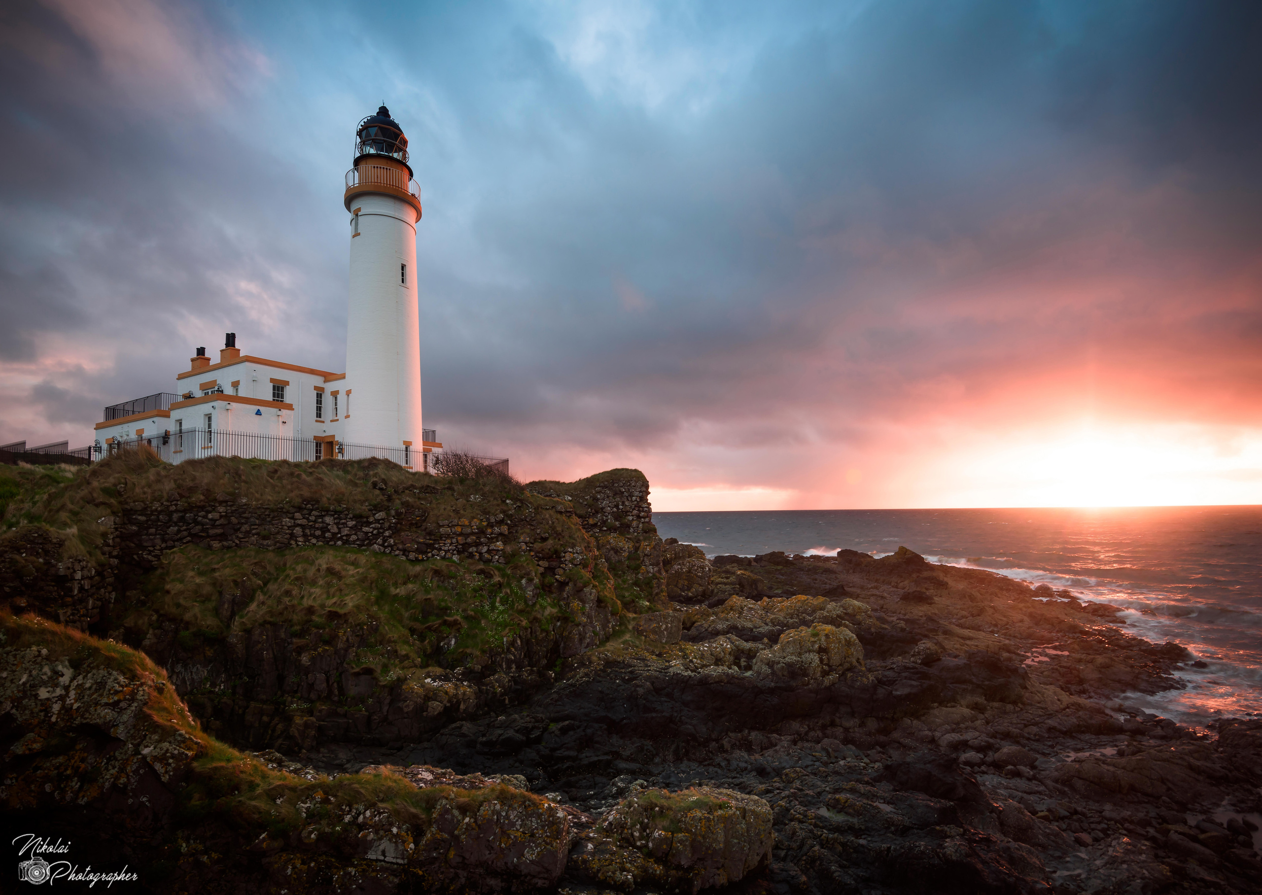 Landscape. Portrait and Family photographer based in Larkhall Scotland