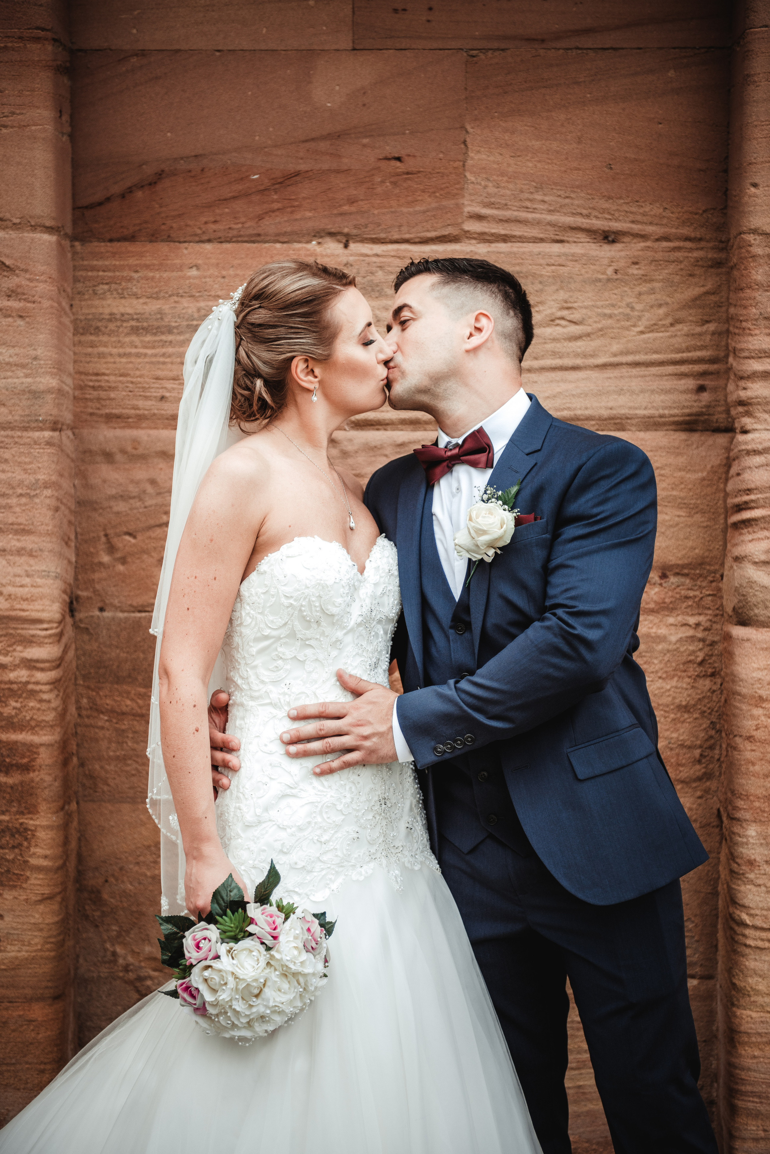 Wedding photos. Portrait and Family photographer based in Larkhall Scotland