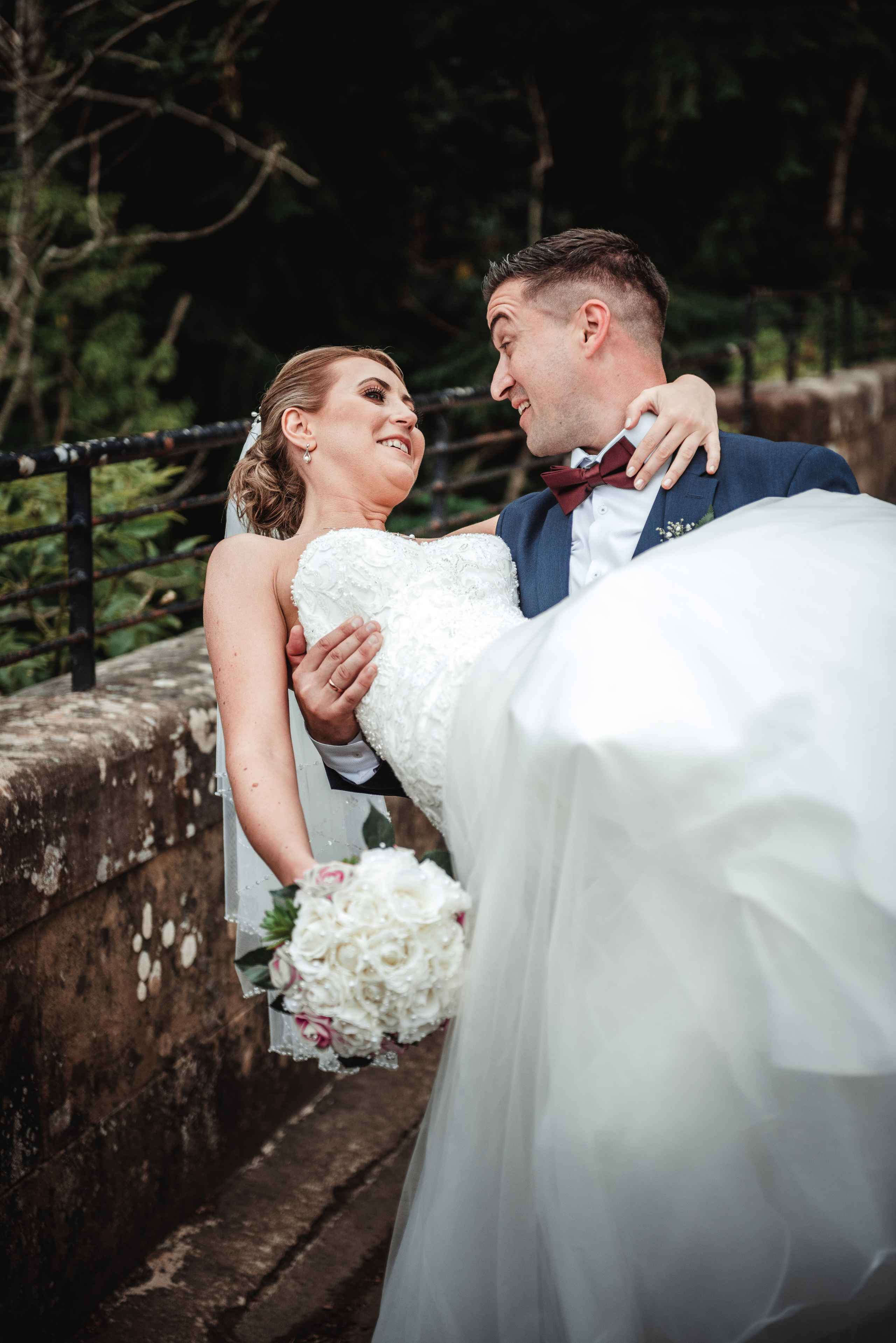 Wedding photos. Portrait and Family photographer based in Larkhall Scotland