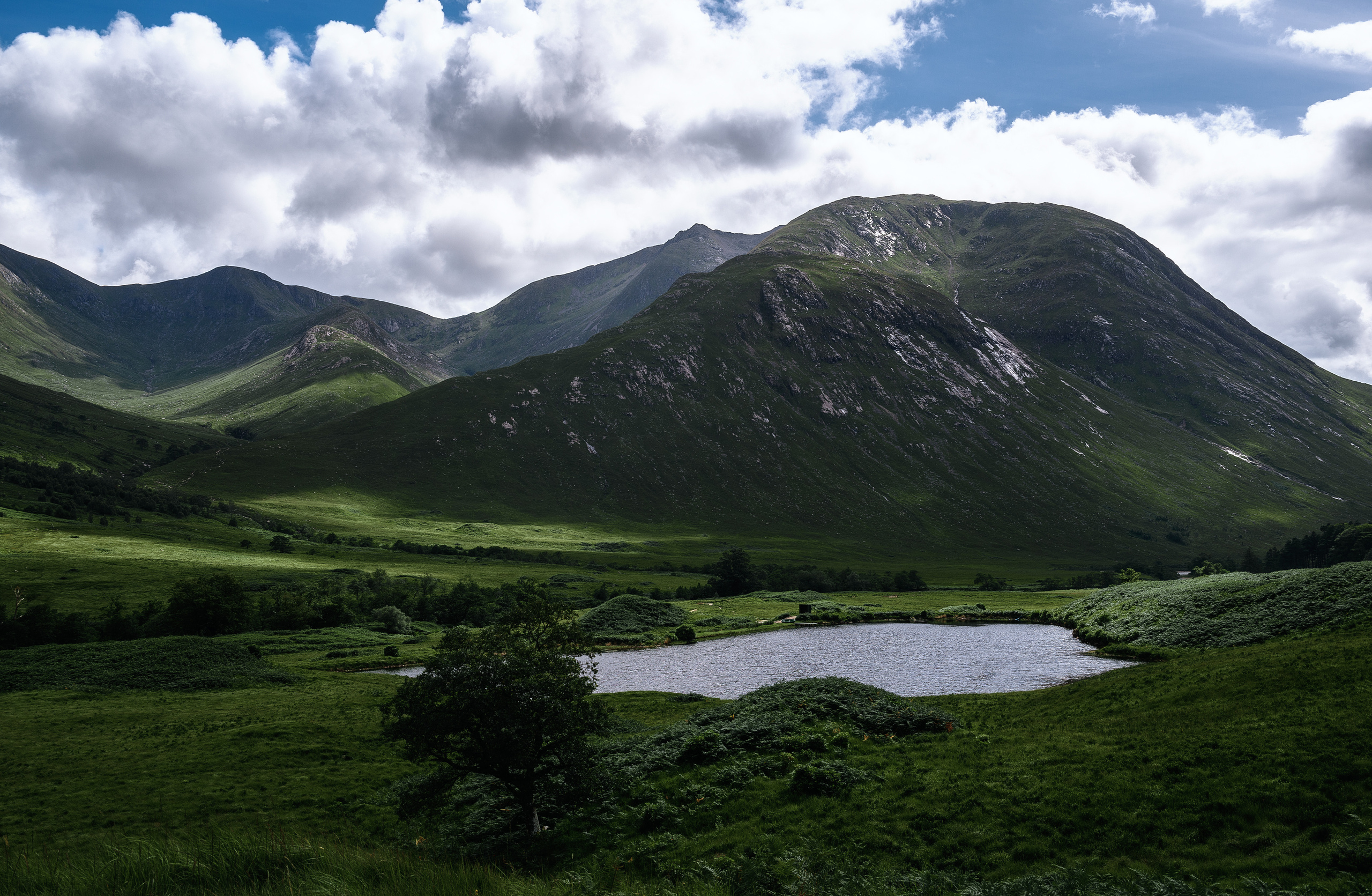 Landscape. Portrait and Family photographer based in Larkhall Scotland