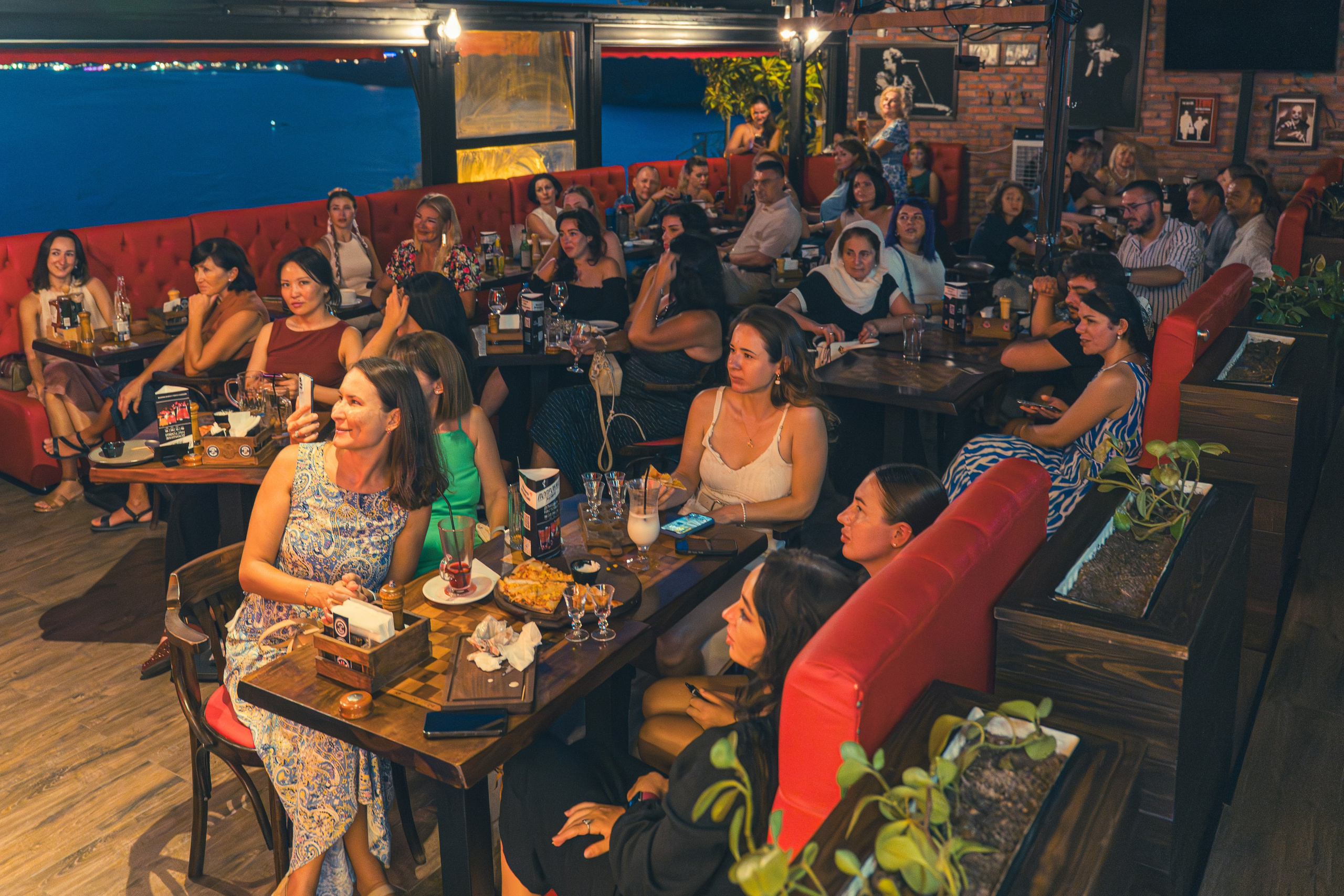 My Friends Pub. UNRATED PHOTO