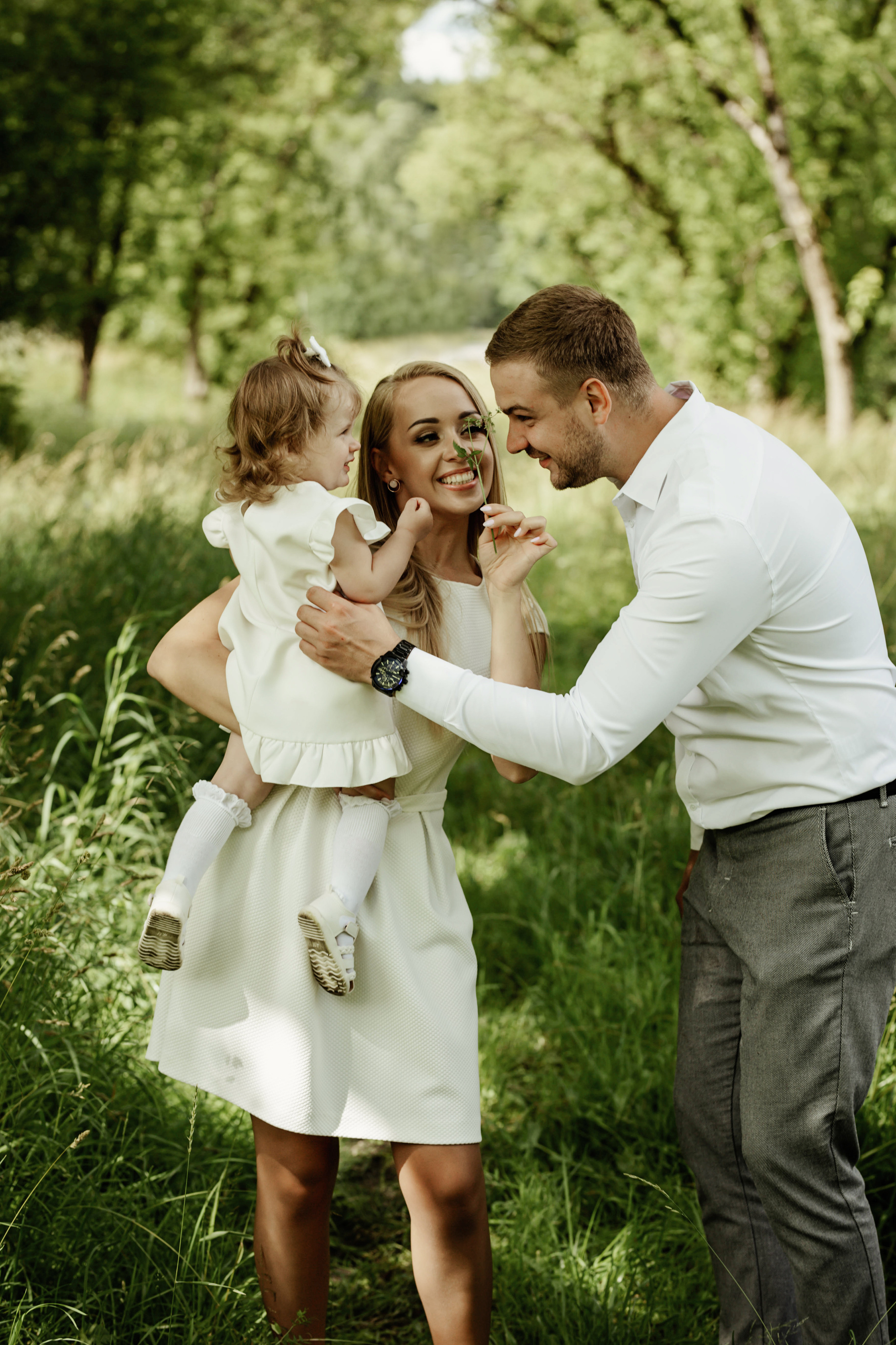 Liepa. Wedding and family photographer in Lithuania — Yvanessa Gelvano