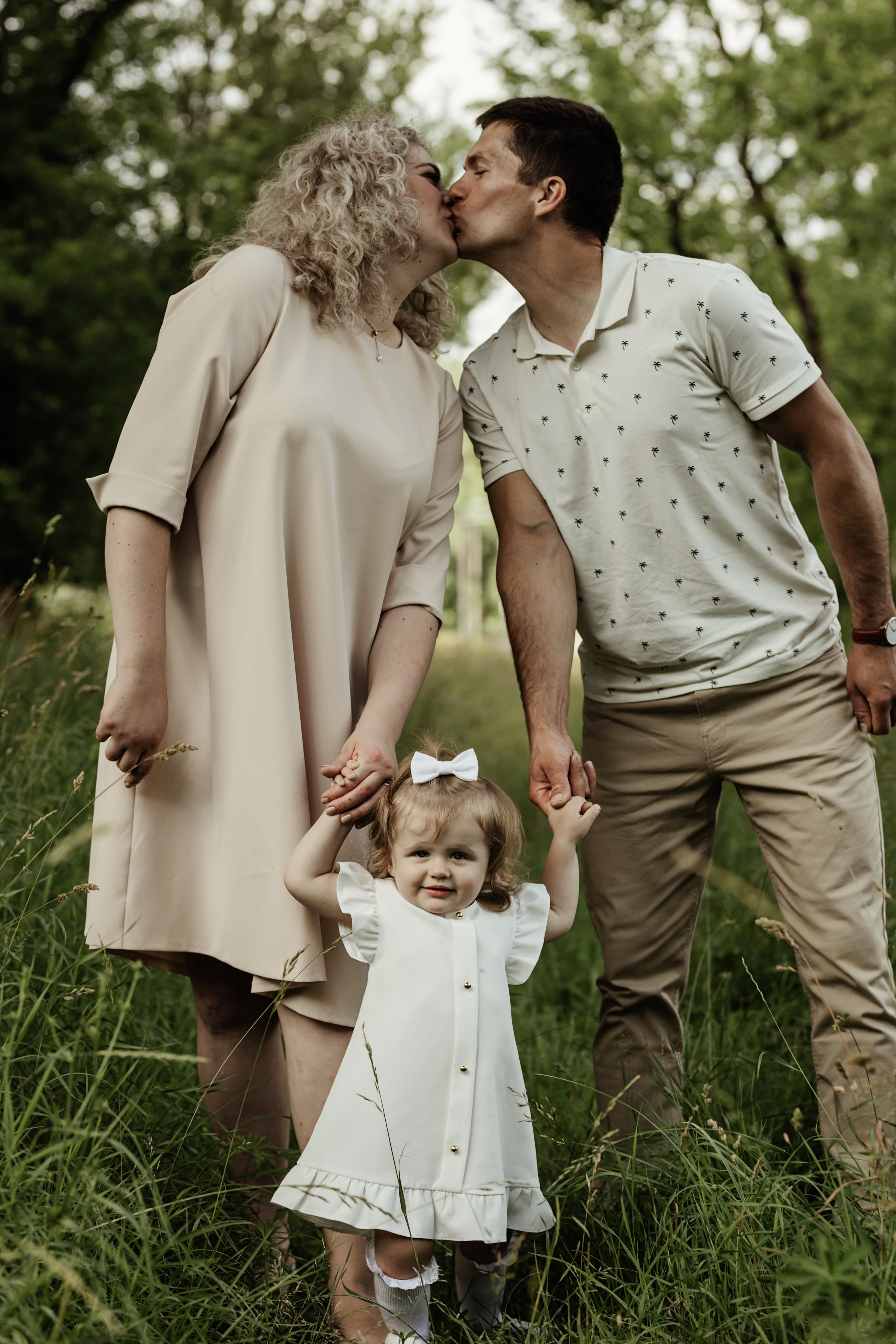 Liepa. Wedding and family photographer in Lithuania — Yvanessa Gelvano