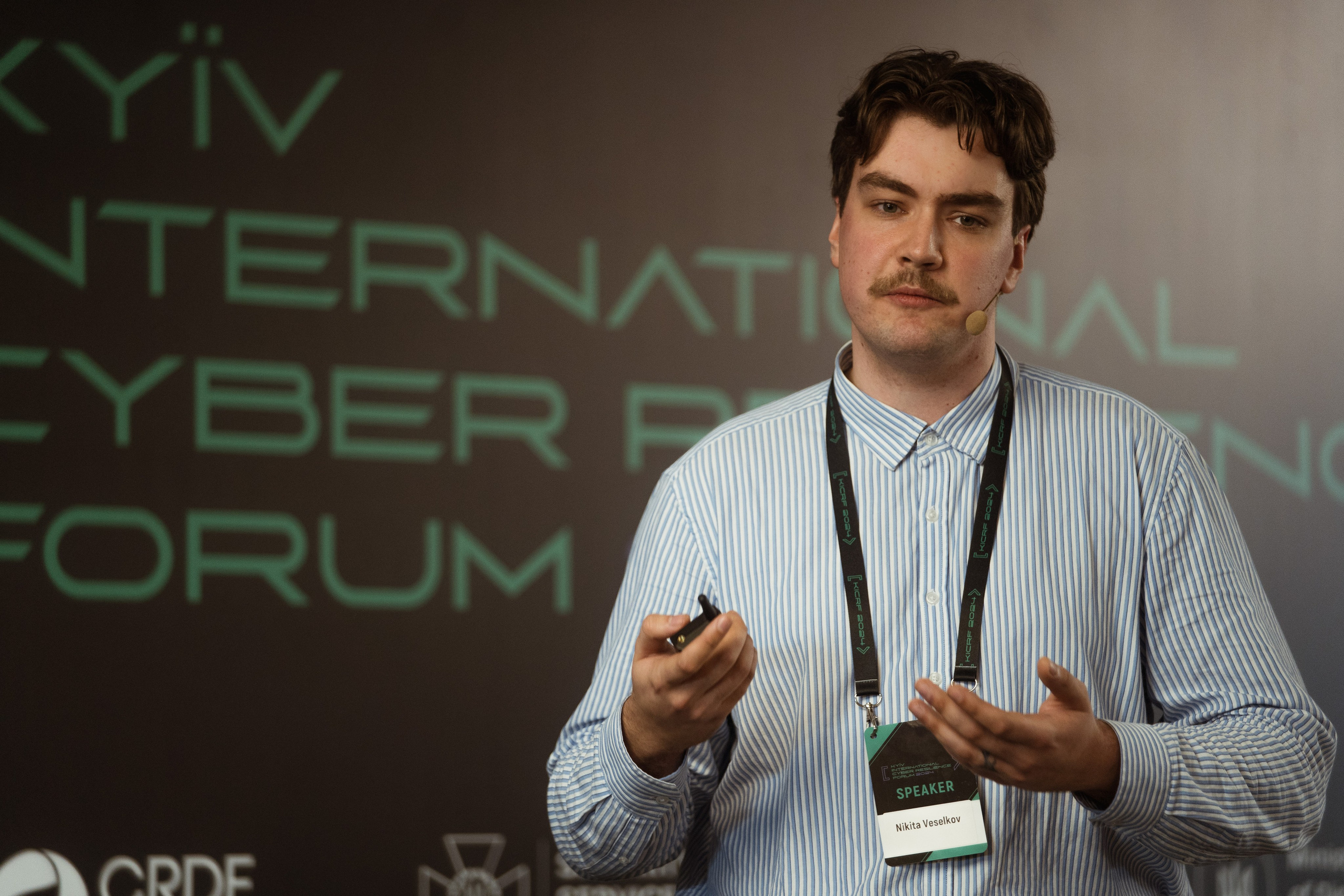 Cyber Resilience Forum. Kostiantyn Holinchenko. Reportage and portrait photographer