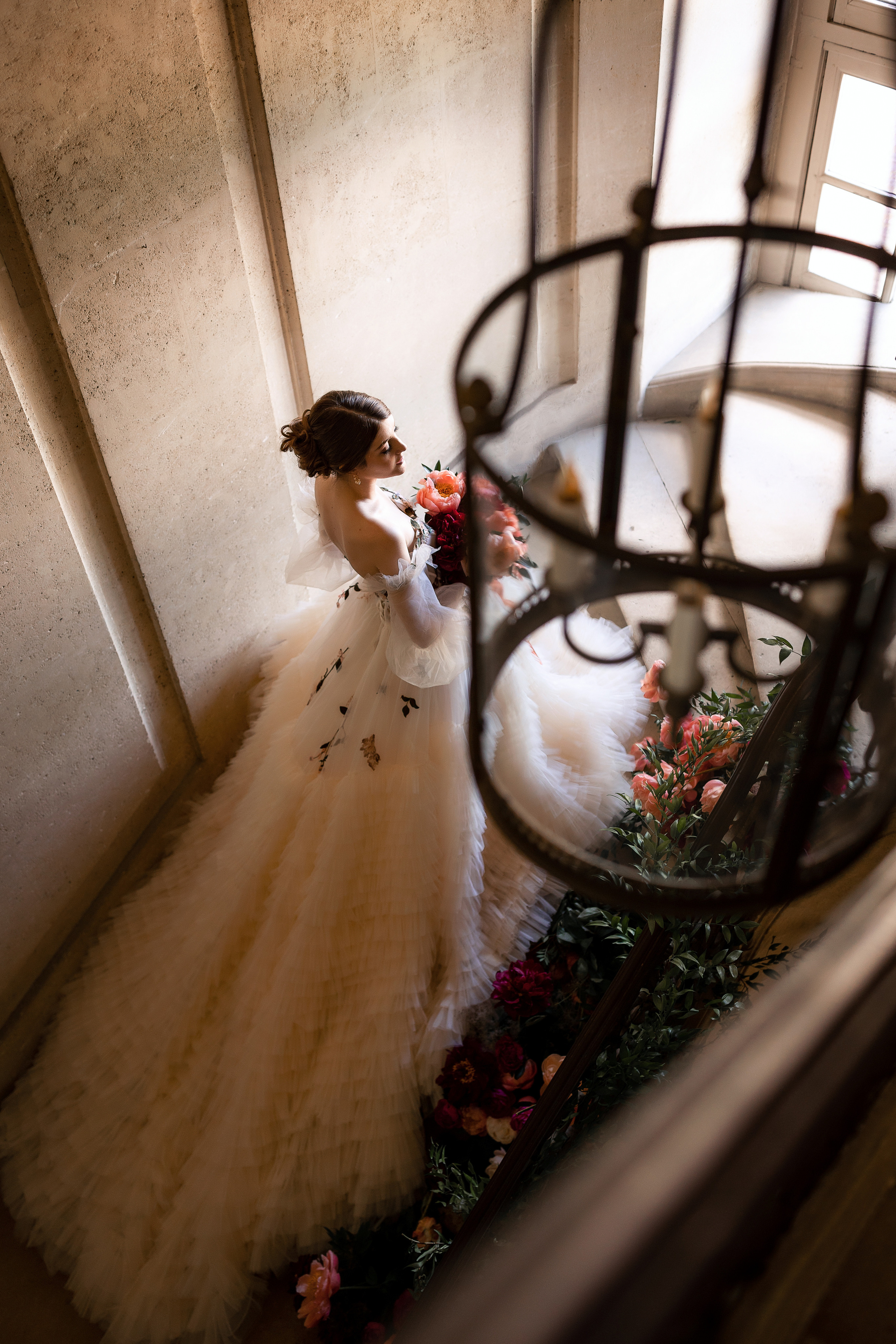 Elegantes Brautpaarshooting | Moderner Hochzeitsfotograf