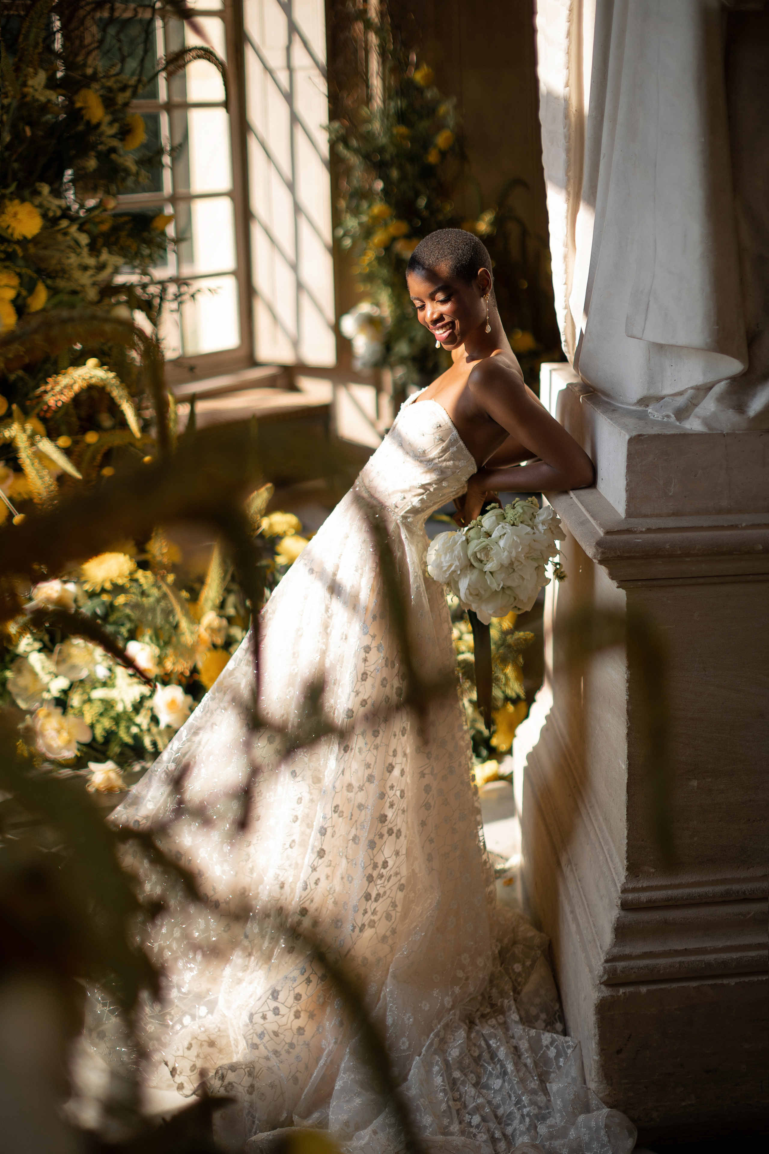 Elegantes Brautpaarshooting | Moderner Hochzeitsfotograf