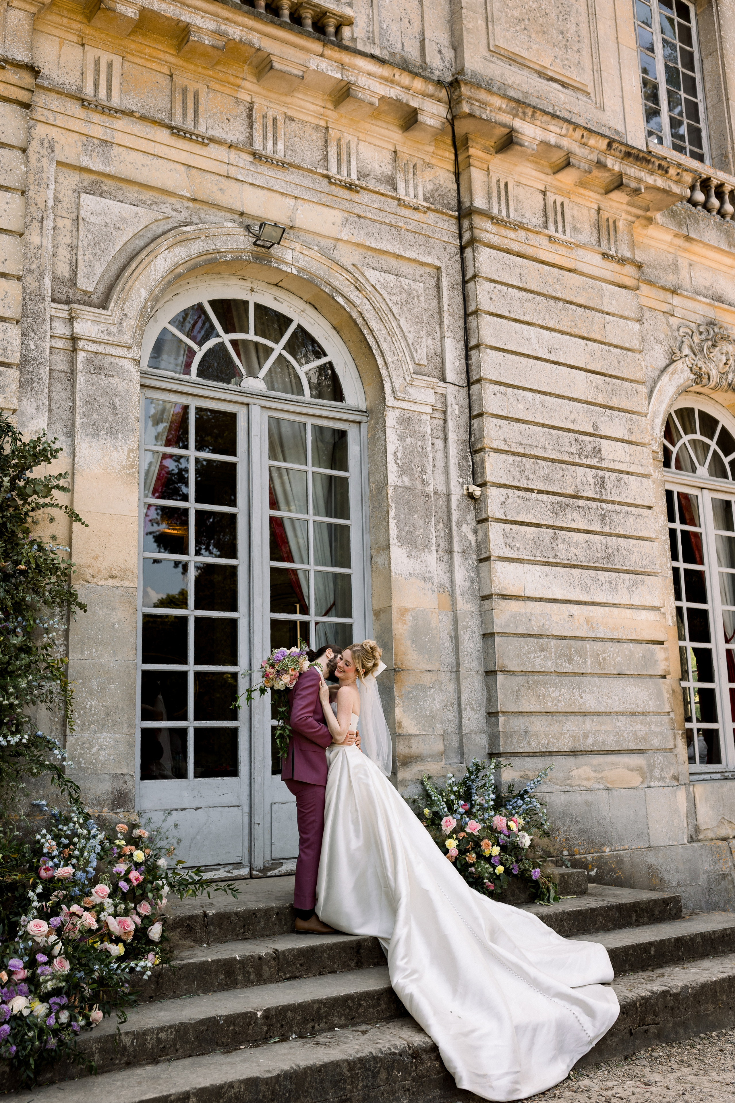 Elegantes Brautpaarshooting | Moderner Hochzeitsfotograf