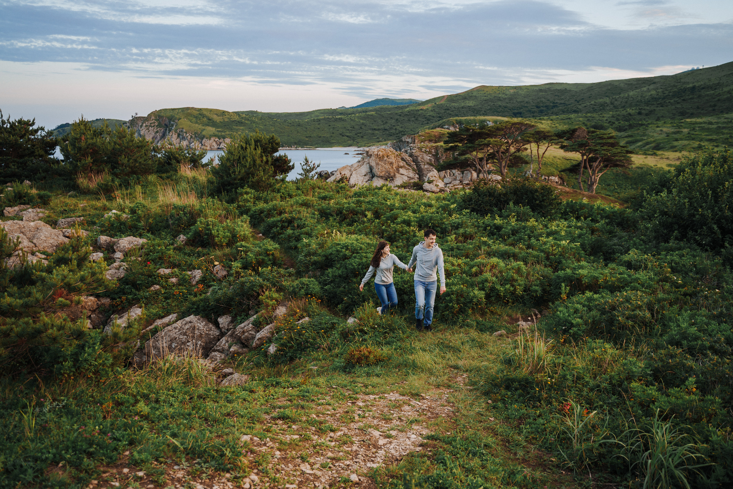 Oregon Oceanside Engagement. Wedding Photography & Videography Team in California, Los Angeles, San Francisco, San Diego and Travel