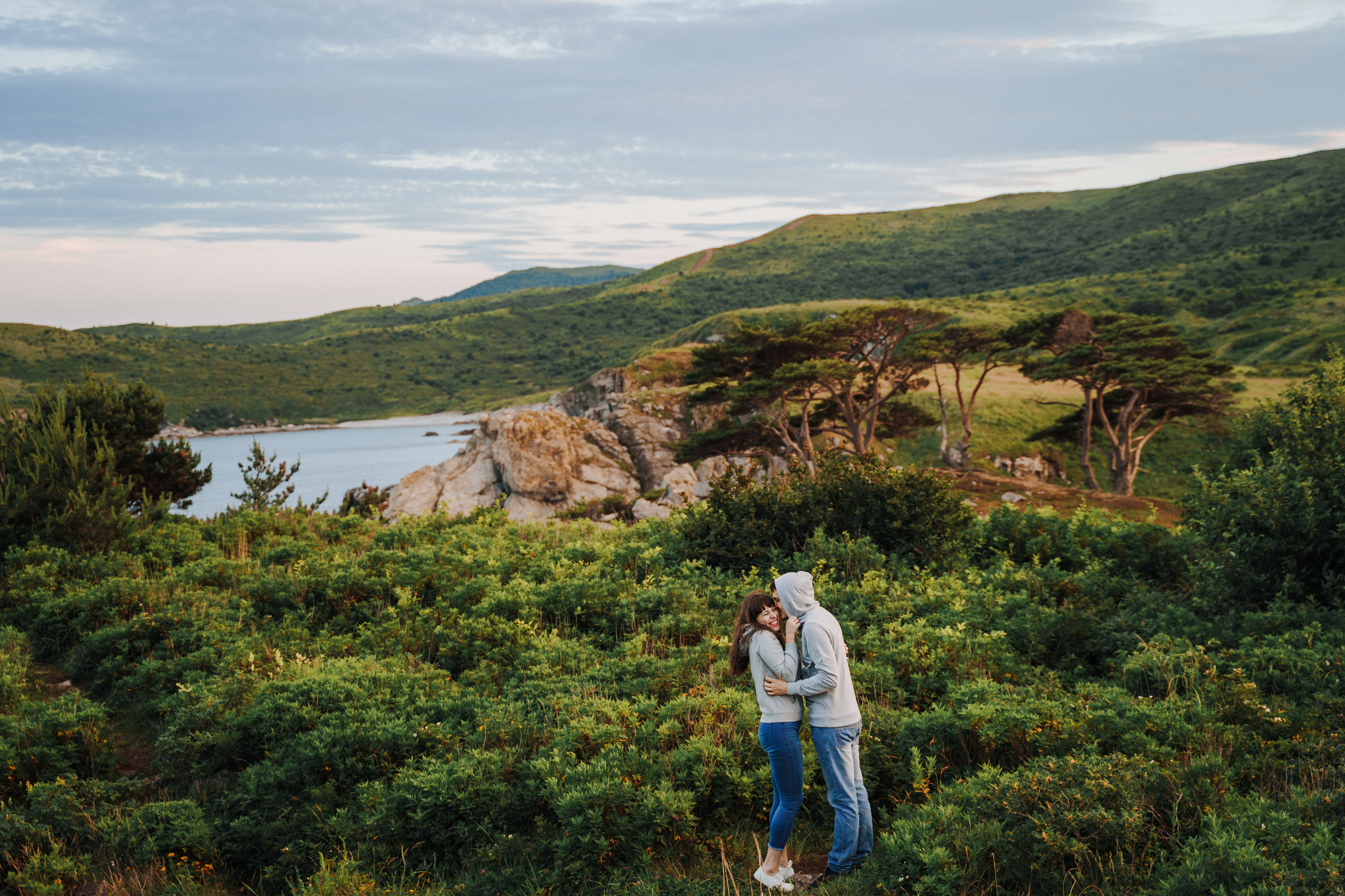 Oregon Oceanside Engagement. Wedding Photography & Videography Team in California, Los Angeles, San Francisco, San Diego and Travel