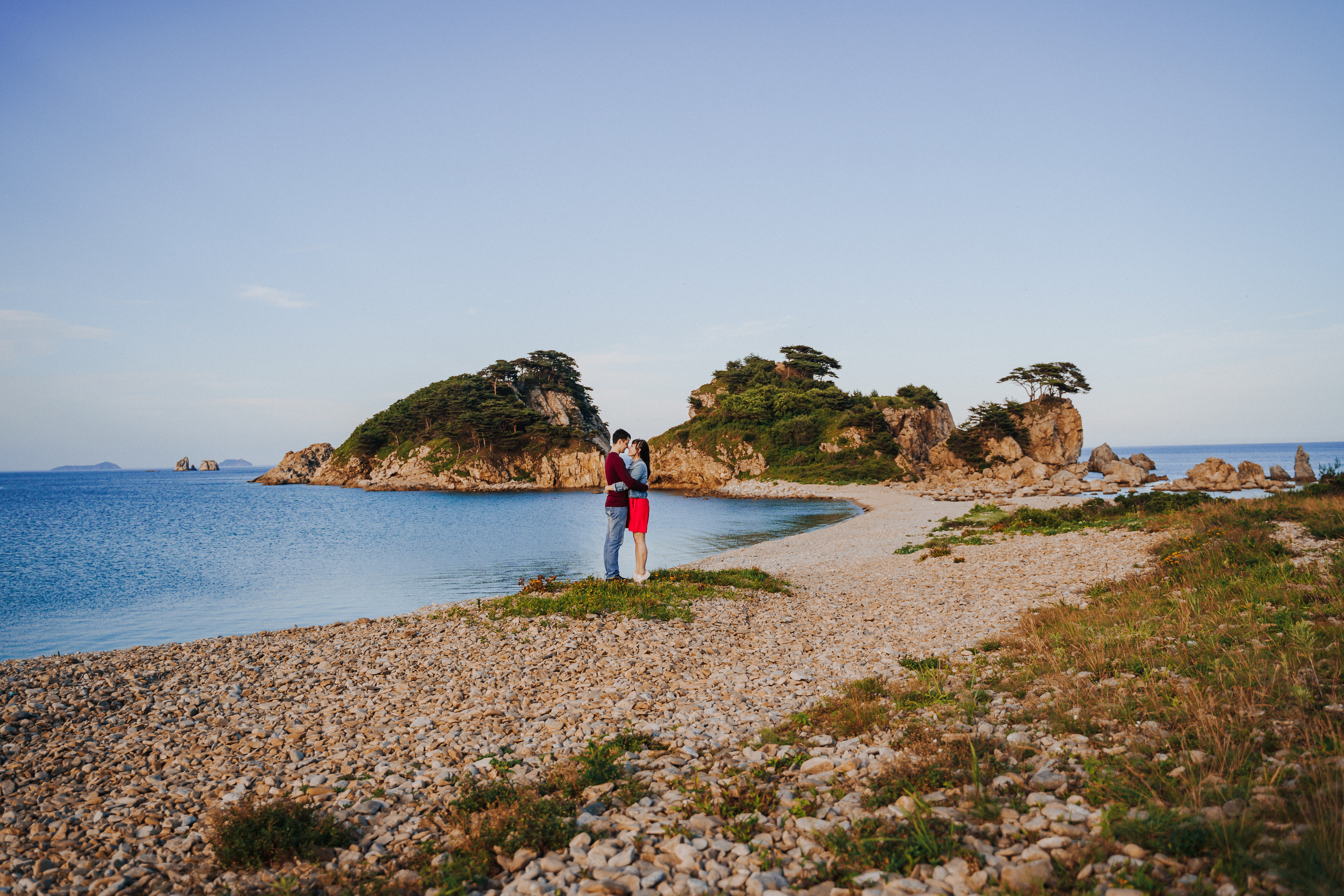 Oregon Oceanside Engagement. Wedding Photography & Videography Team in California, Los Angeles, San Francisco, San Diego and Travel