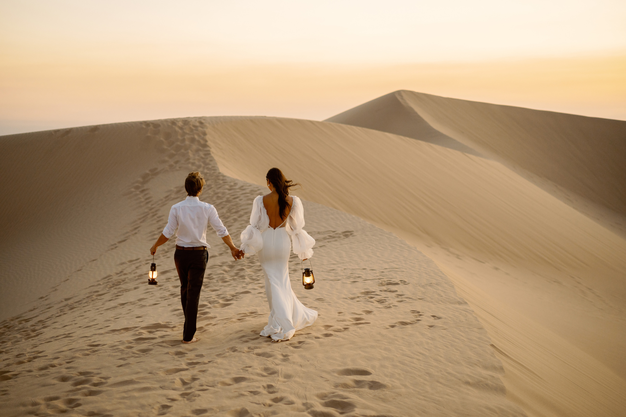 Elopement in a desert. Wedding Photography & Videography Team in California, Los Angeles, San Francisco, San Diego and Travel