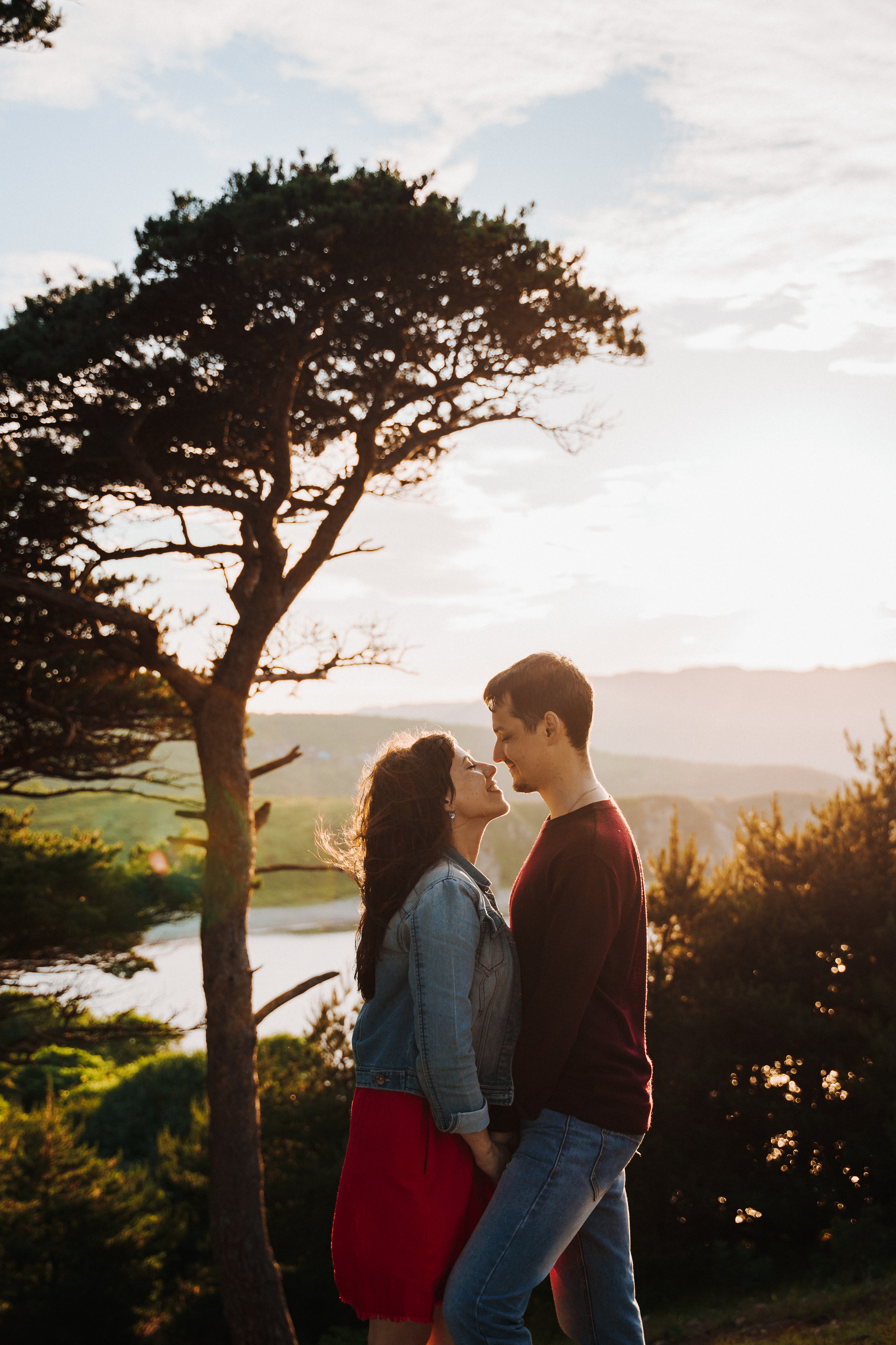 Oregon Oceanside Engagement. Wedding Photography & Videography Team in California, Los Angeles, San Francisco, San Diego and Travel
