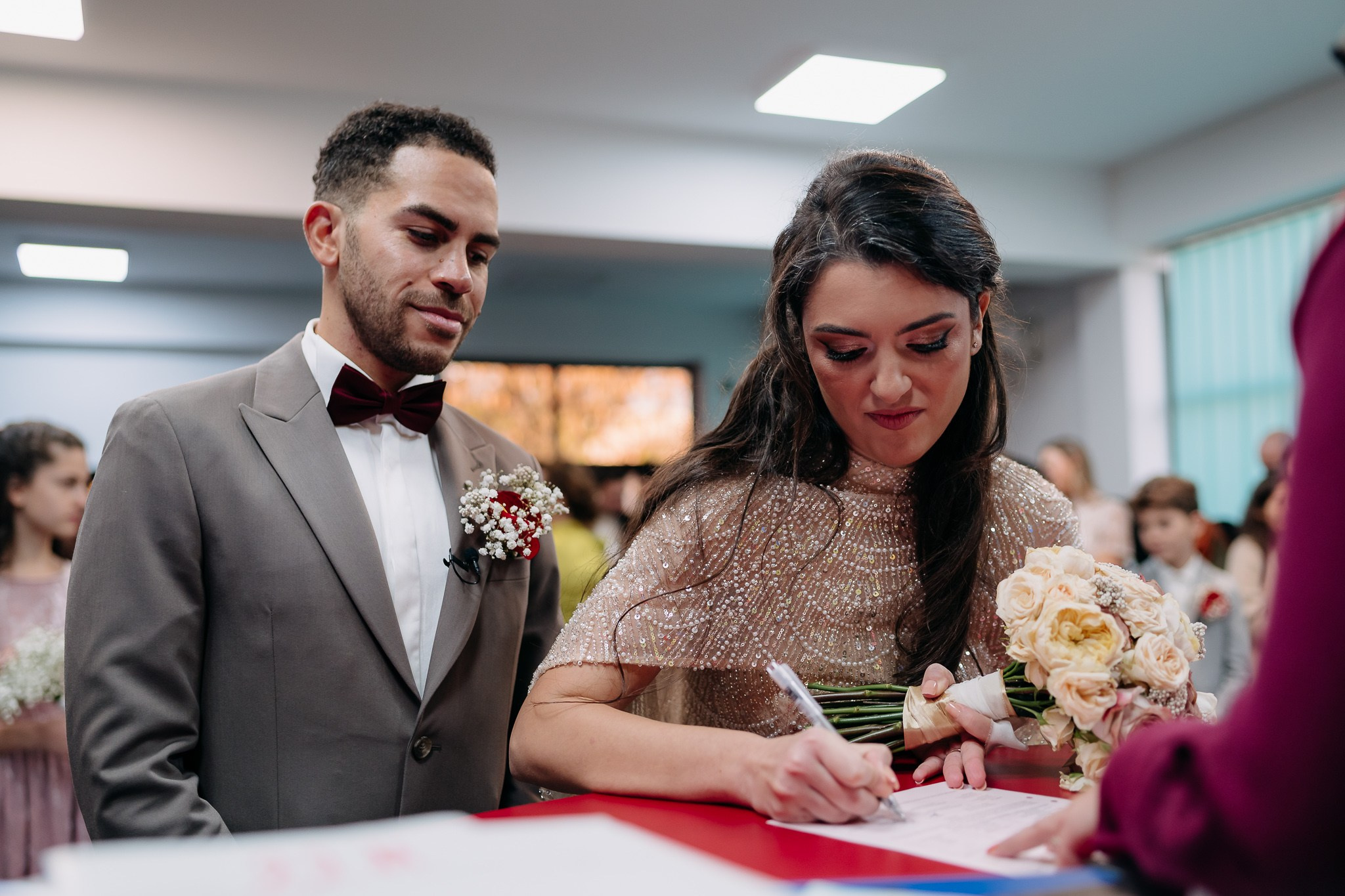 Fotograf Cununie Civilă în București - Mihai Popa Fotograf. Fotograf Nuntă & Botez București - Mihai Popa | Dincolo de oameni, imortalizez emoții!