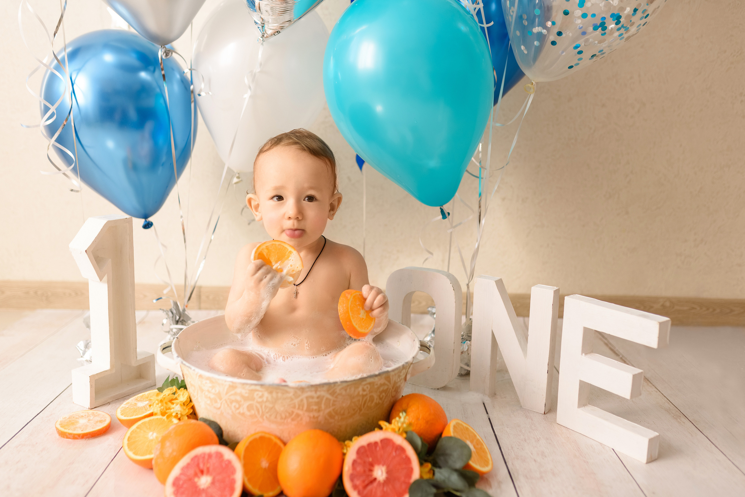 Годовасие. Семейный фотограф и фотограф новорожденных в Вильнюсе Ирина Беленкевич